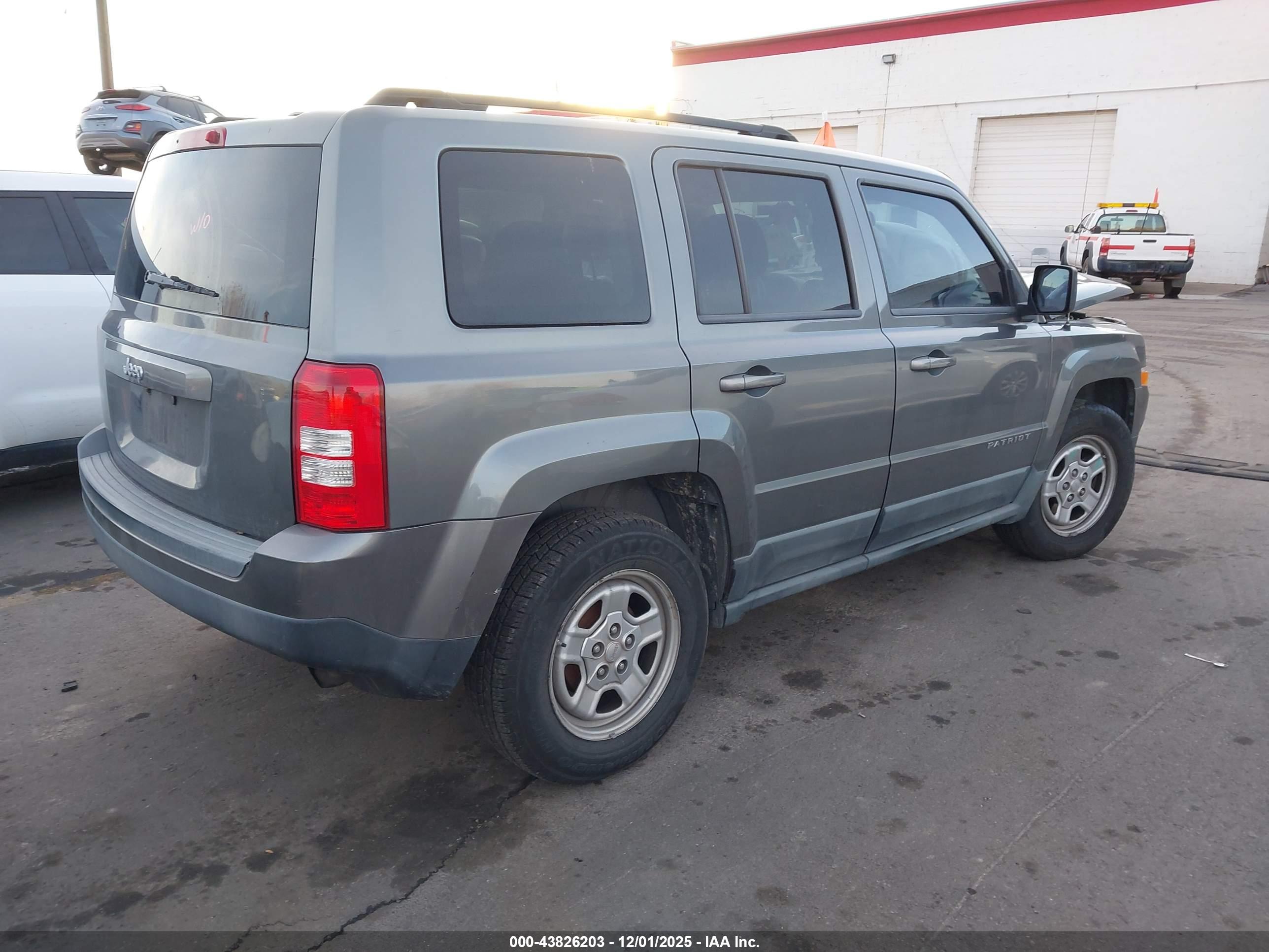 JEEP PATRIOT image 4