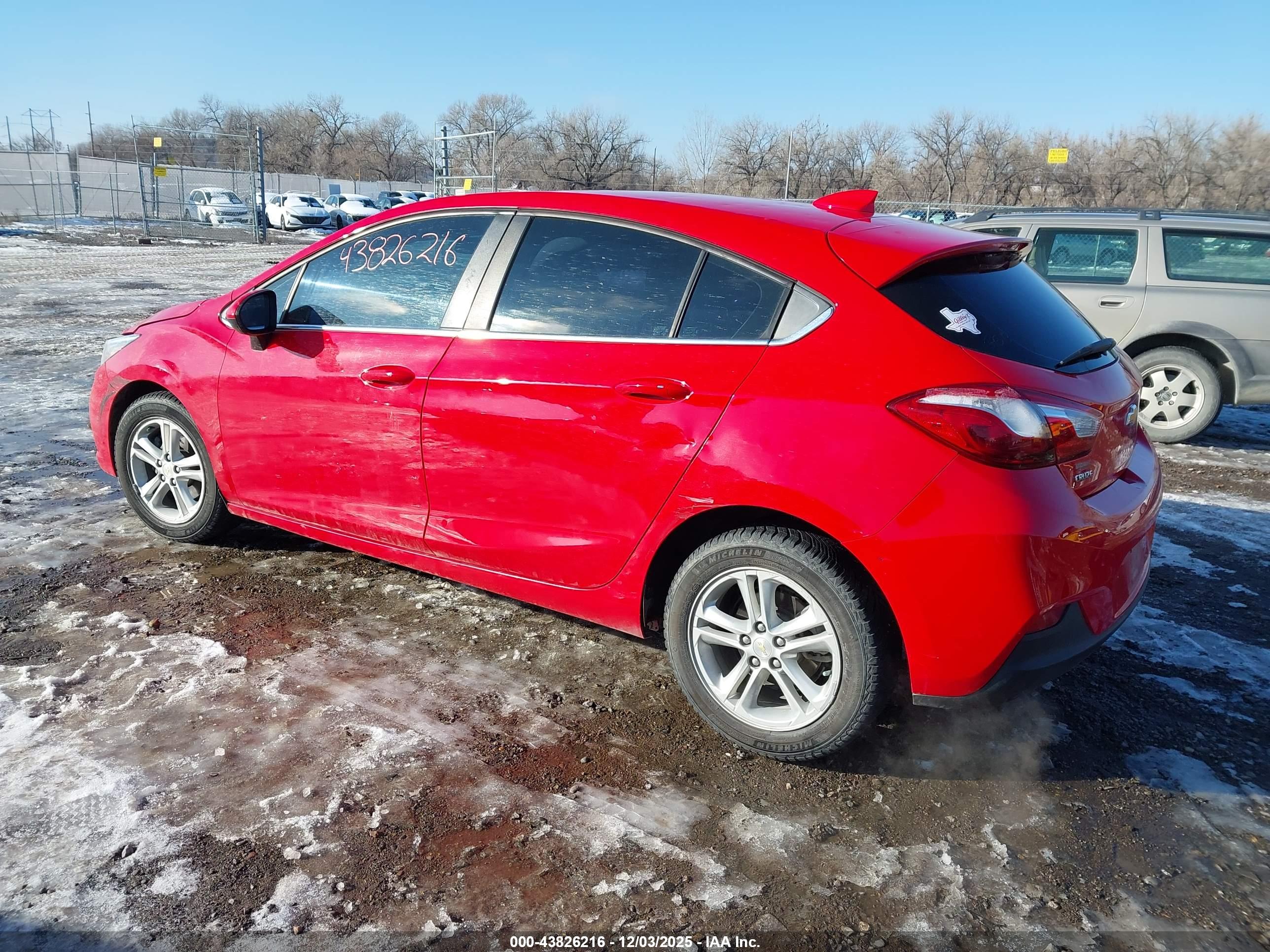 CHEVROLET CRUZE image 3