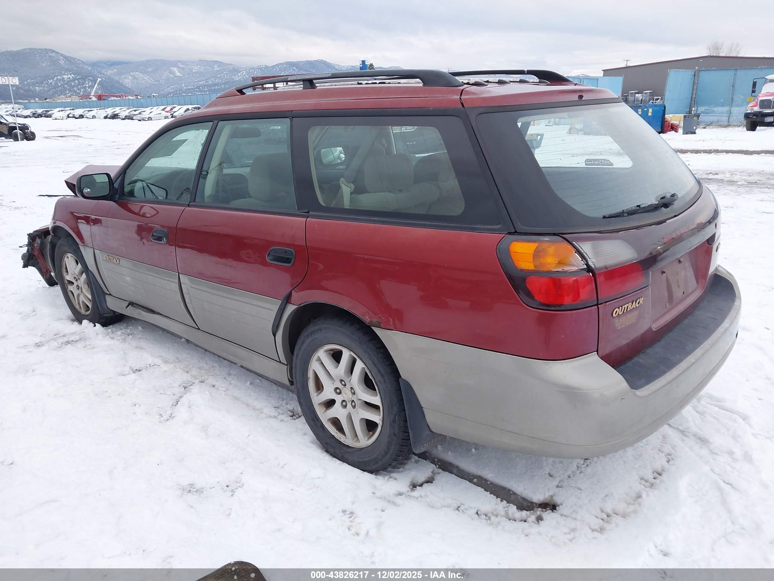 SUBARU OUTBACK image 3
