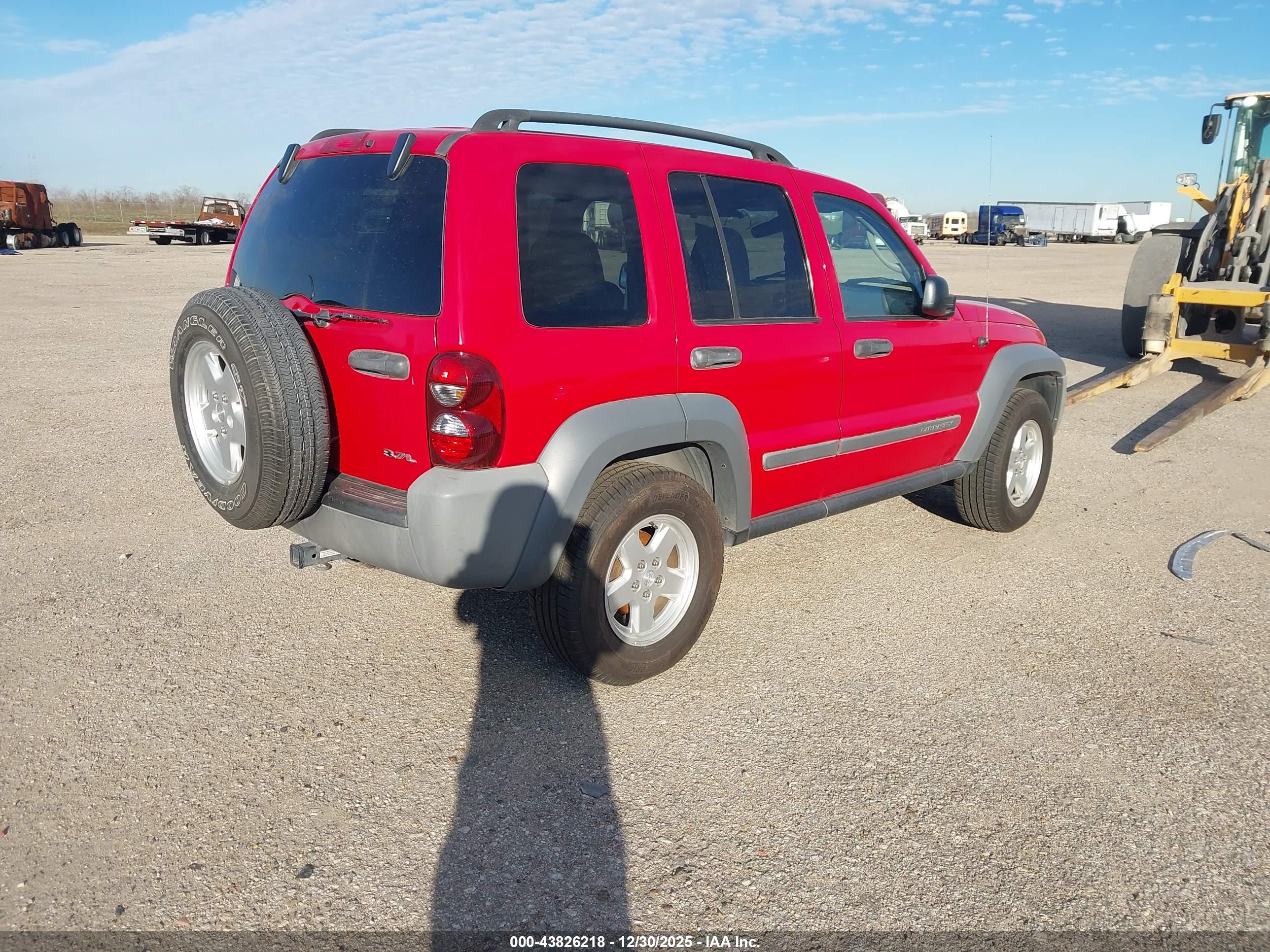 JEEP LIBERTY image 4