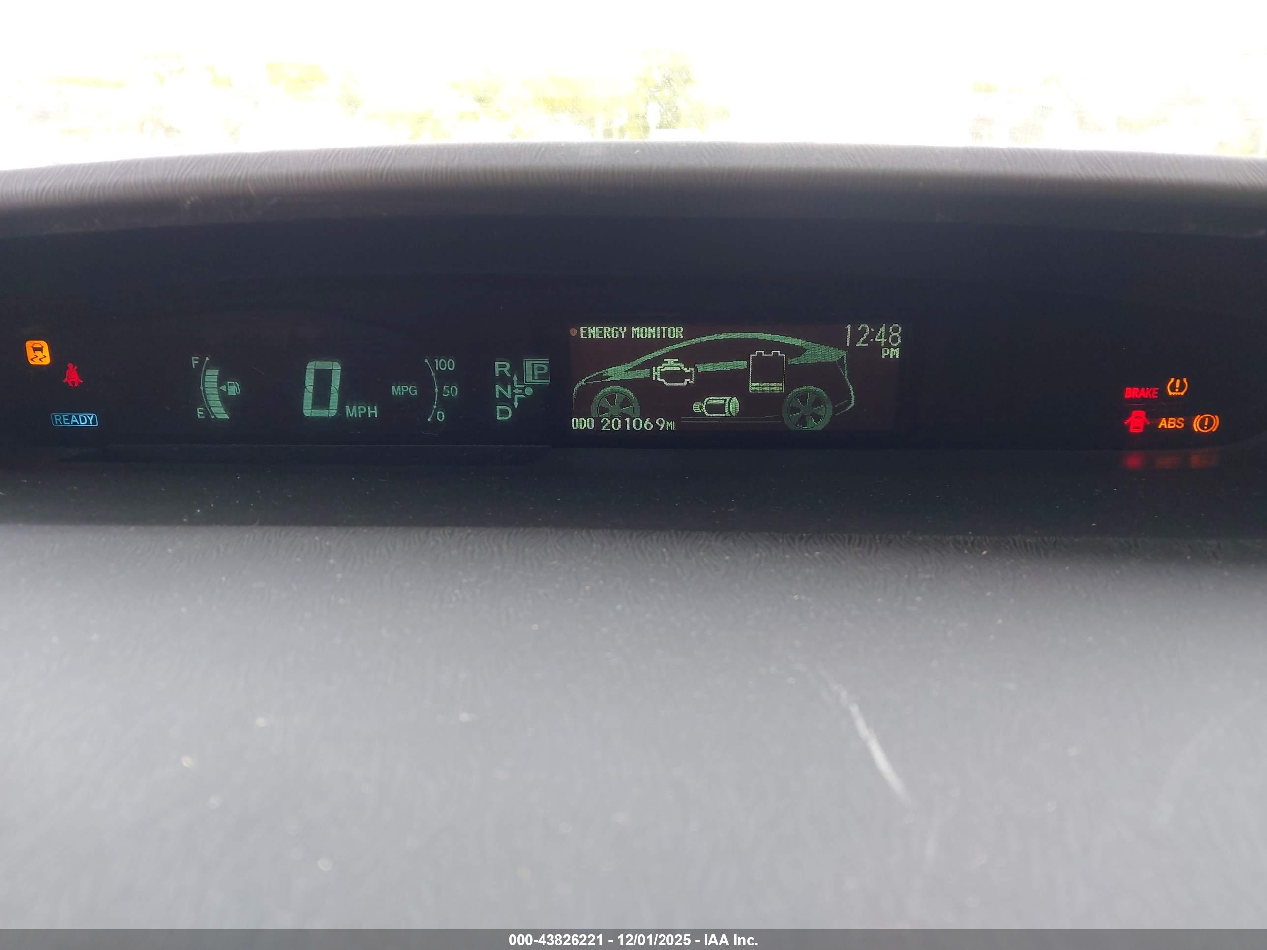 TOYOTA PRIUS image 7