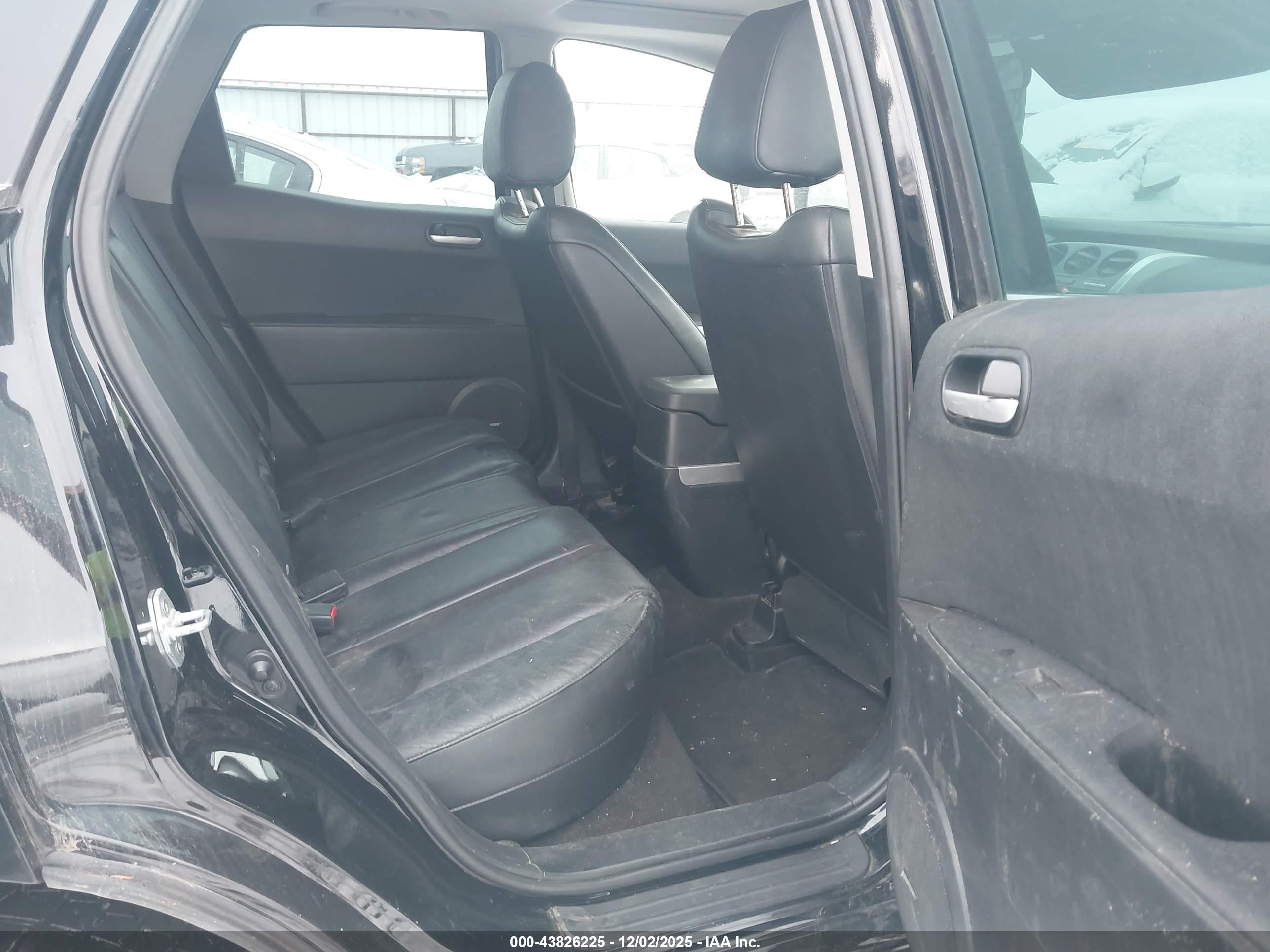 MAZDA CX-7 image 8