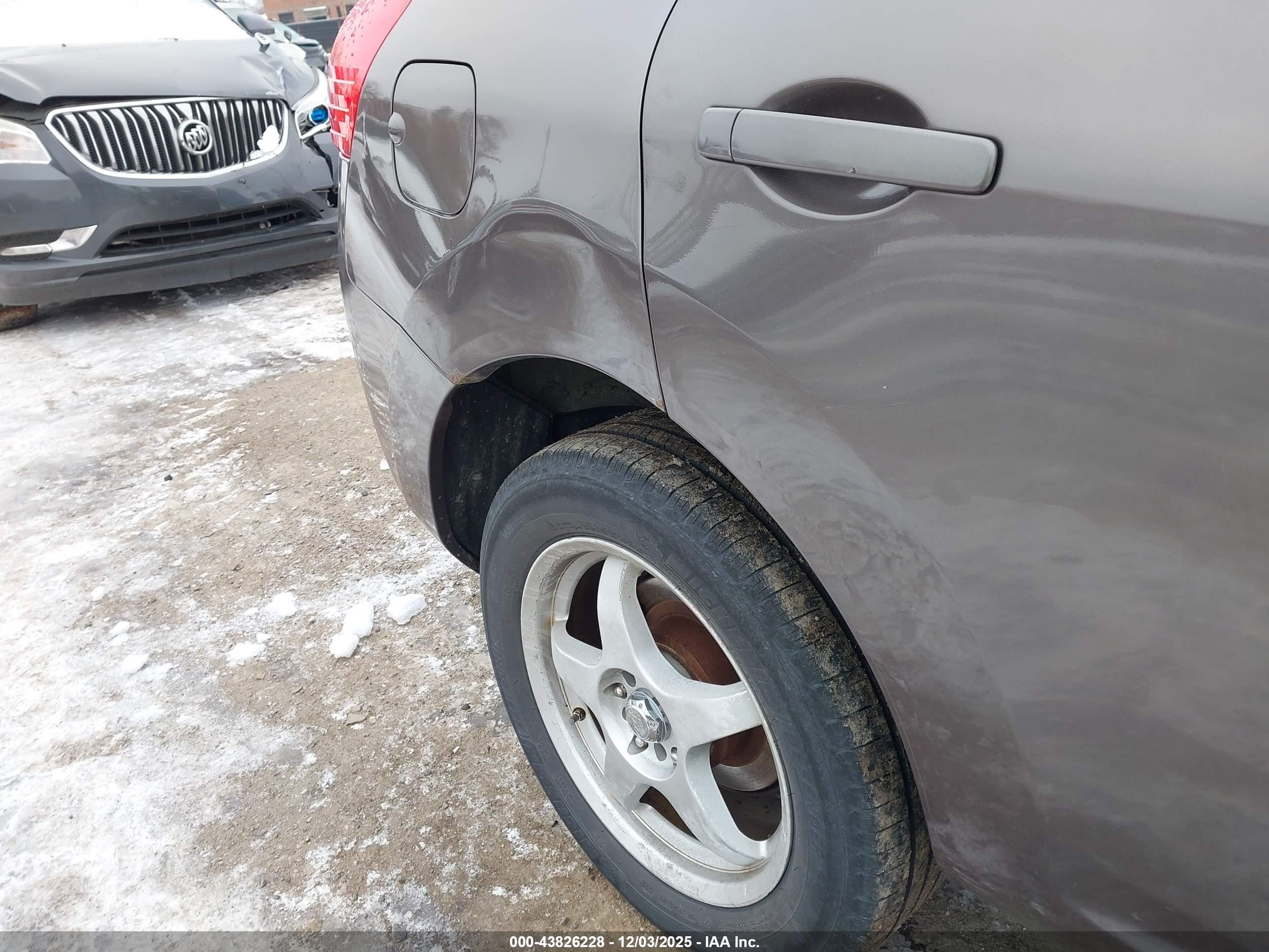 NISSAN ROGUE image 6