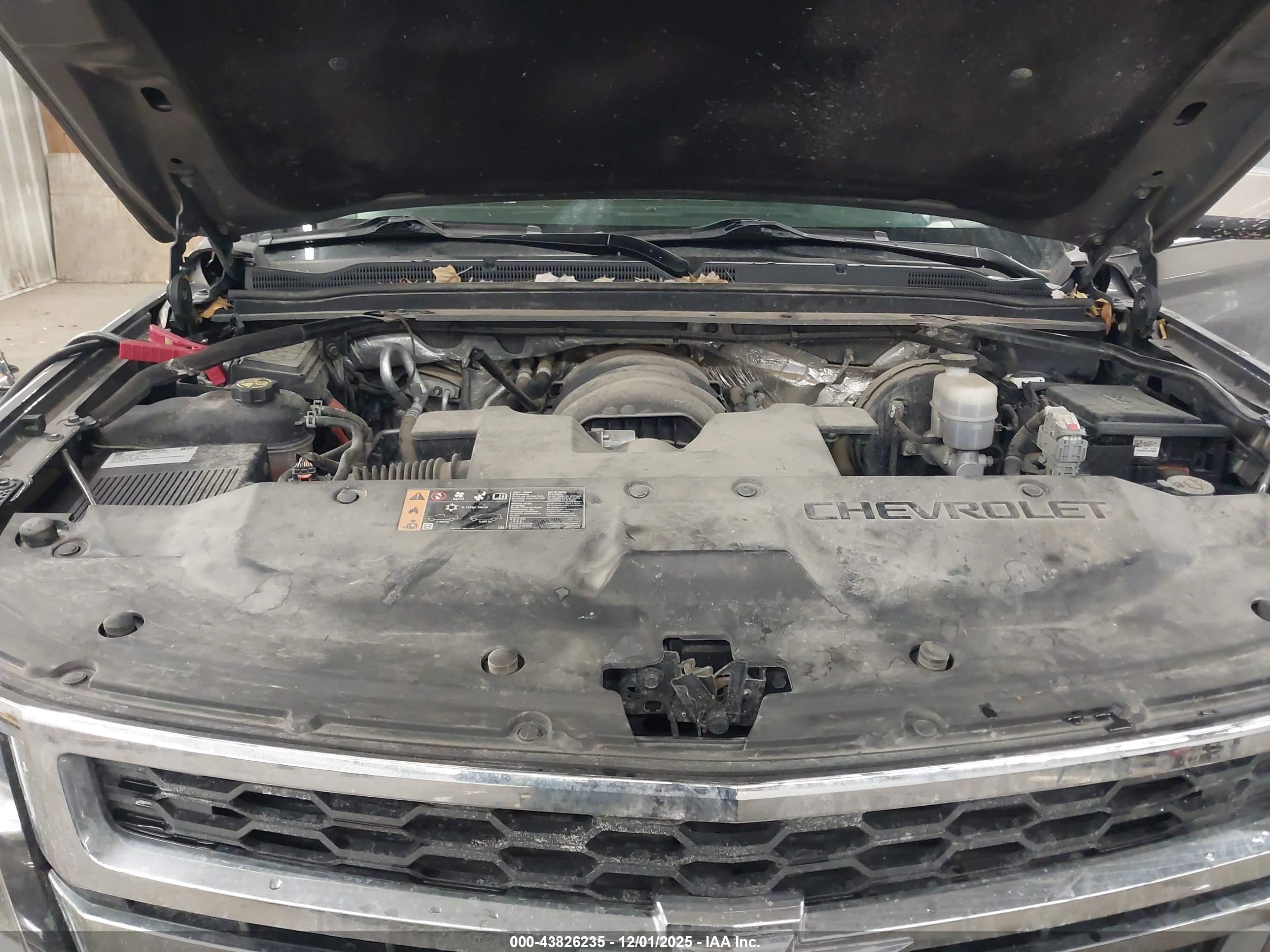 CHEVROLET TAHOE image 10