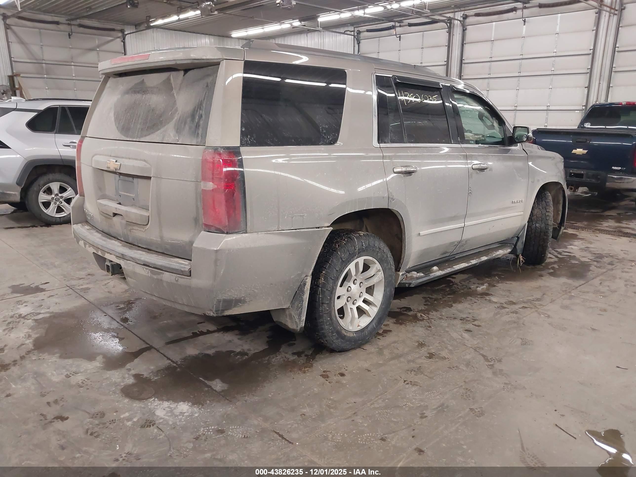 CHEVROLET TAHOE image 4