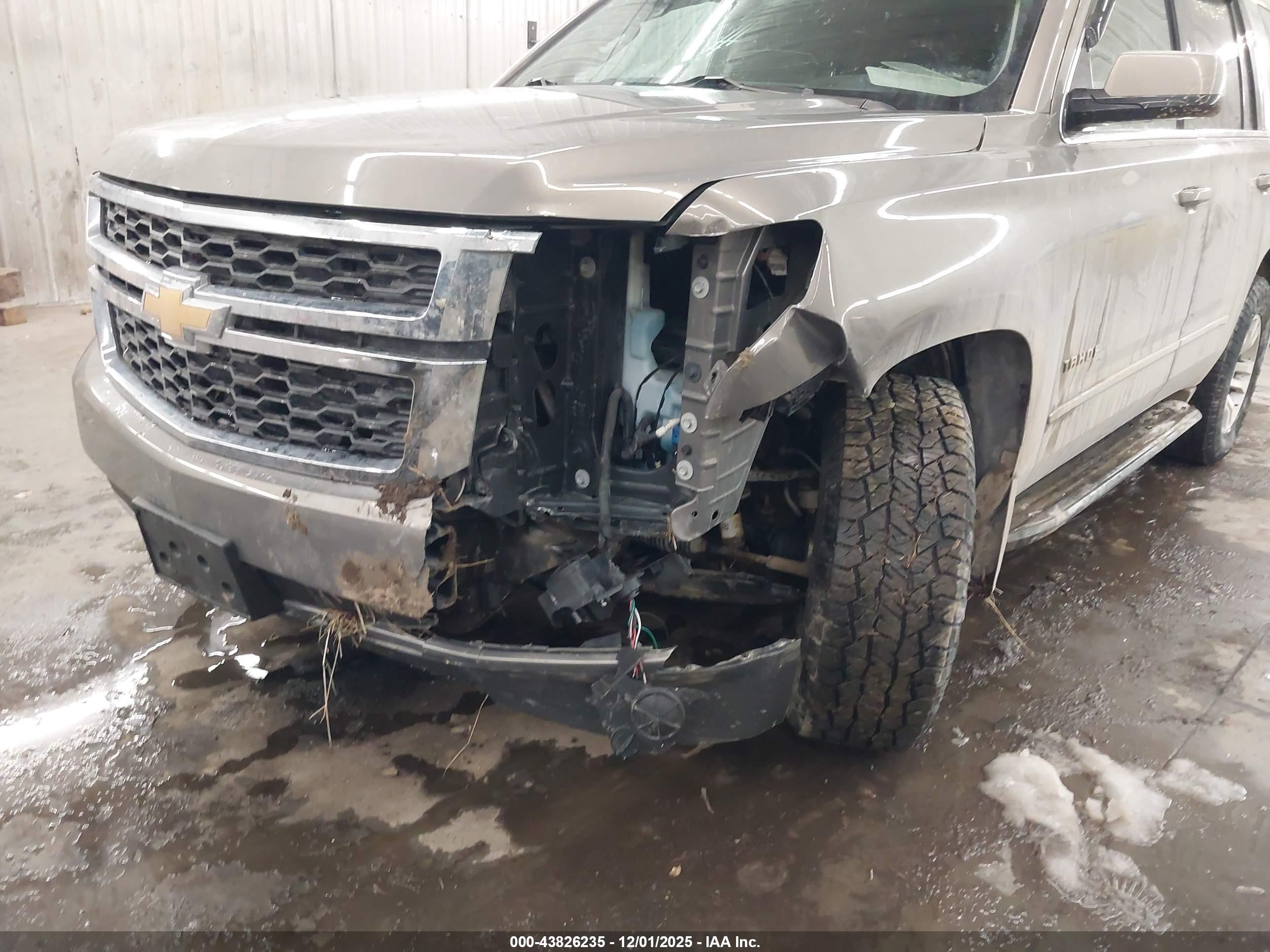 CHEVROLET TAHOE image 6