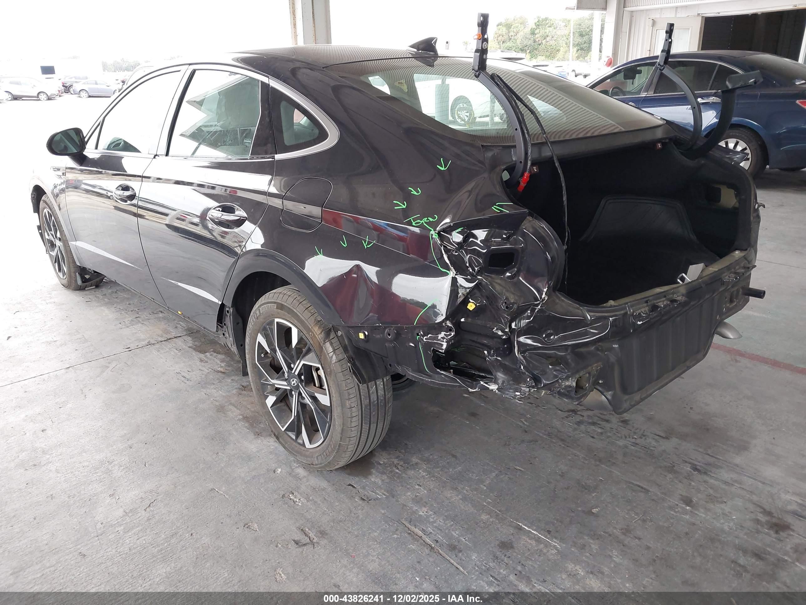 HYUNDAI SONATA image 3