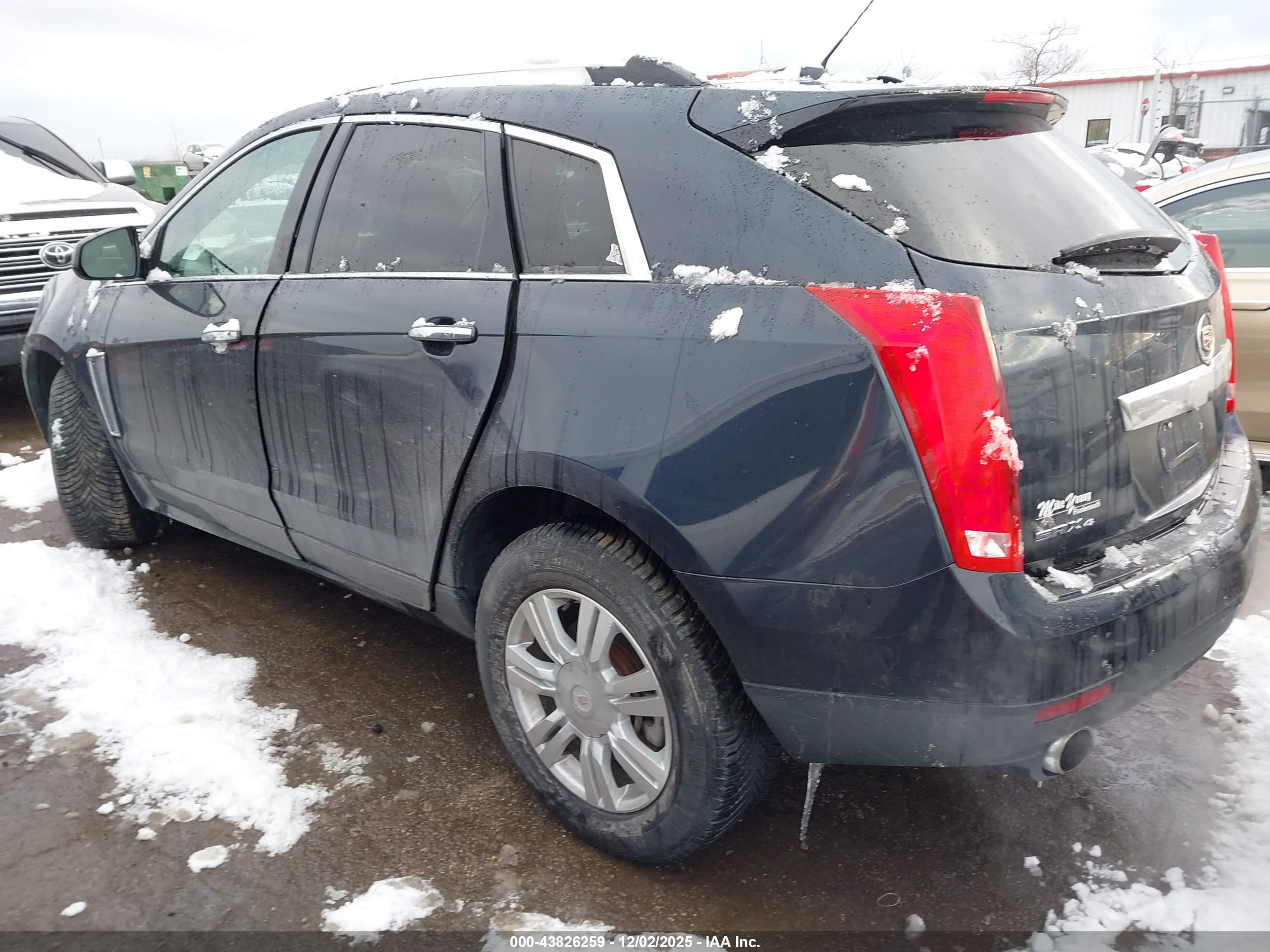 CADILLAC SRX image 3