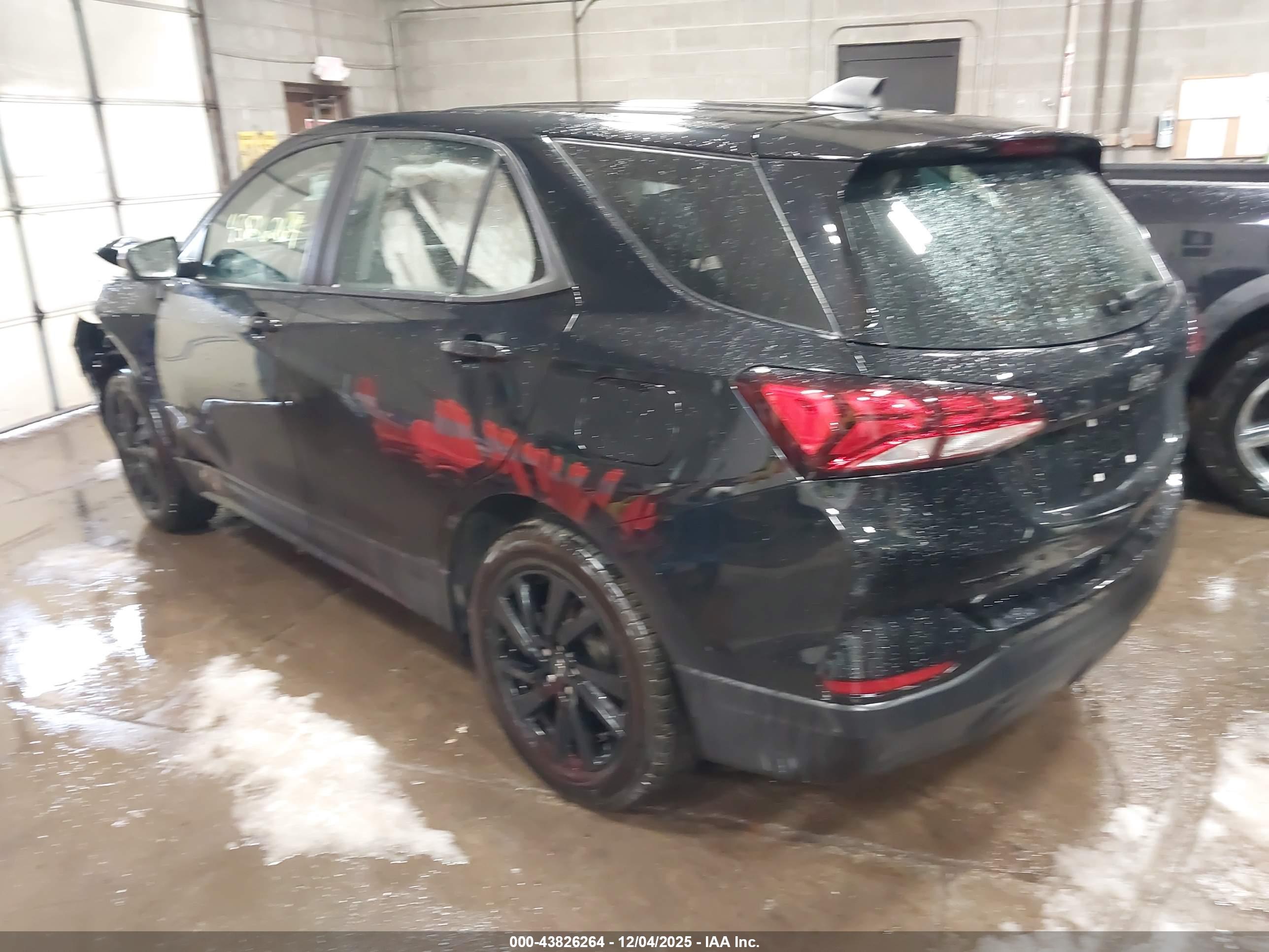 CHEVROLET EQUINOX image 3