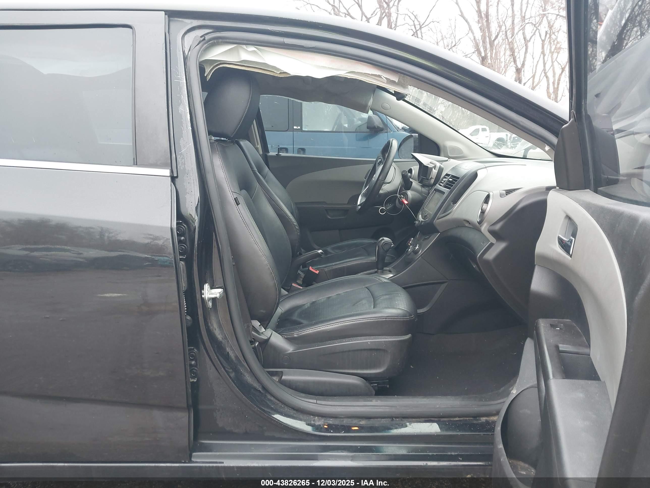CHEVROLET SONIC image 5