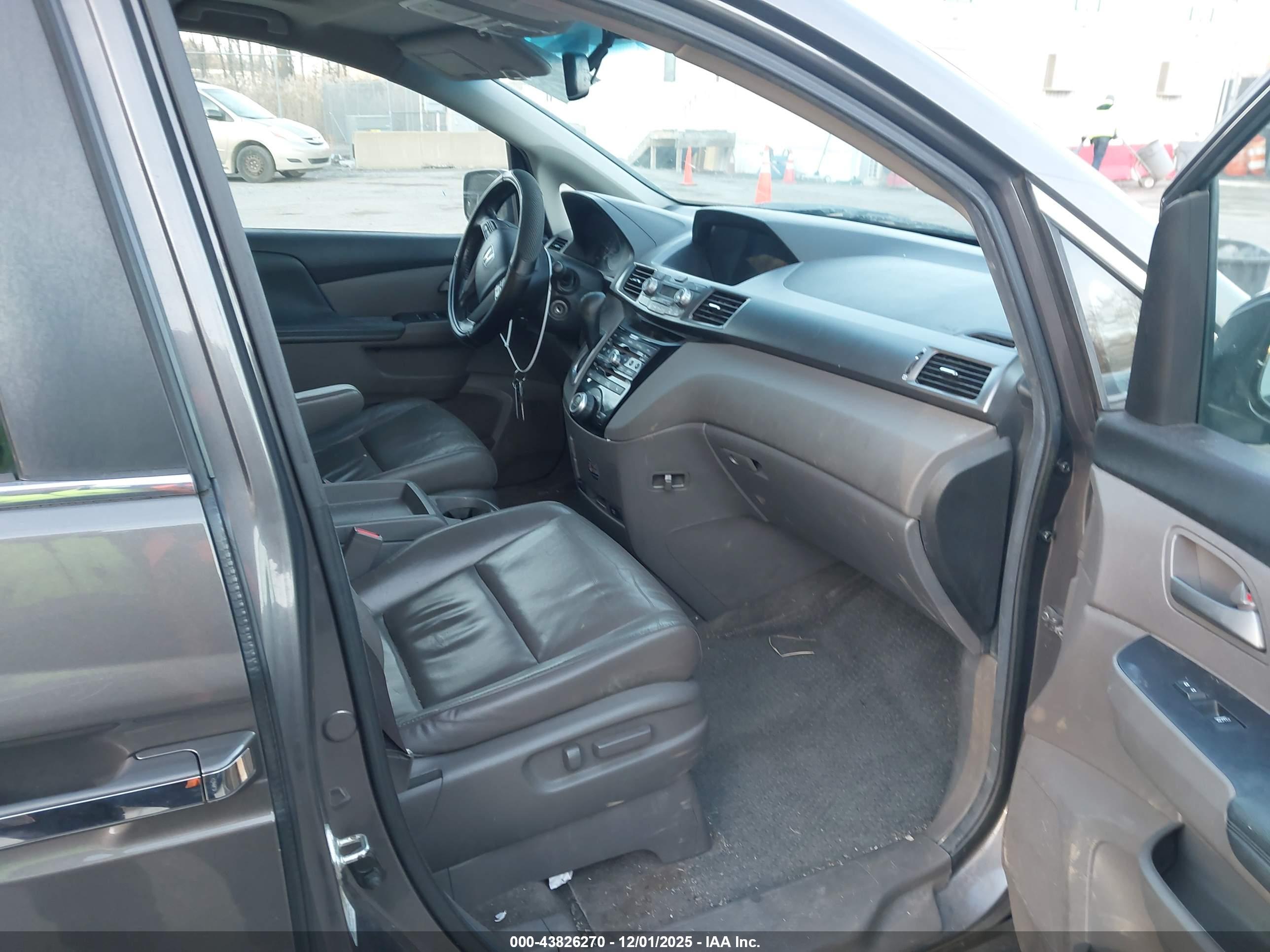 HONDA ODYSSEY image 5