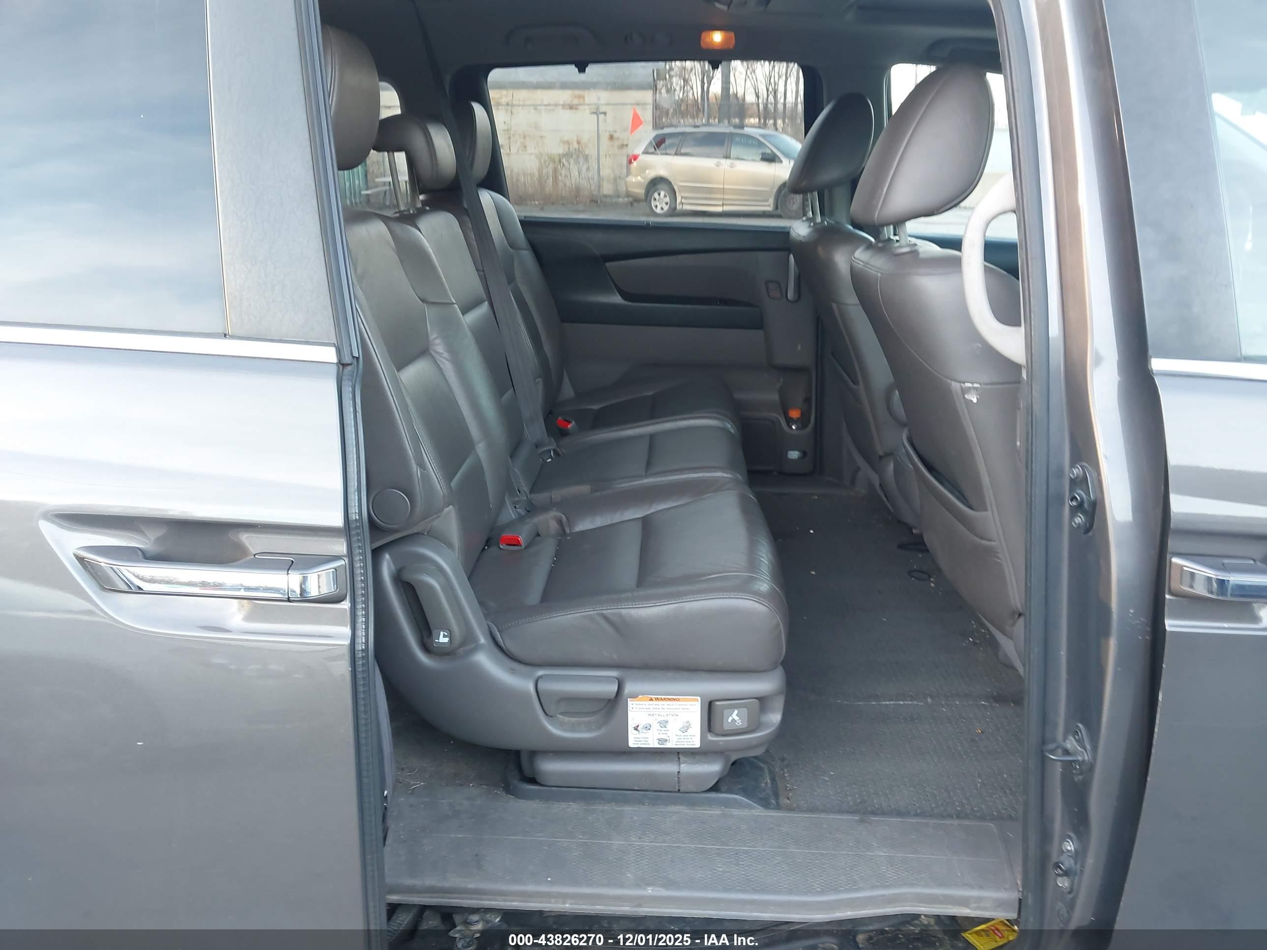 HONDA ODYSSEY image 8