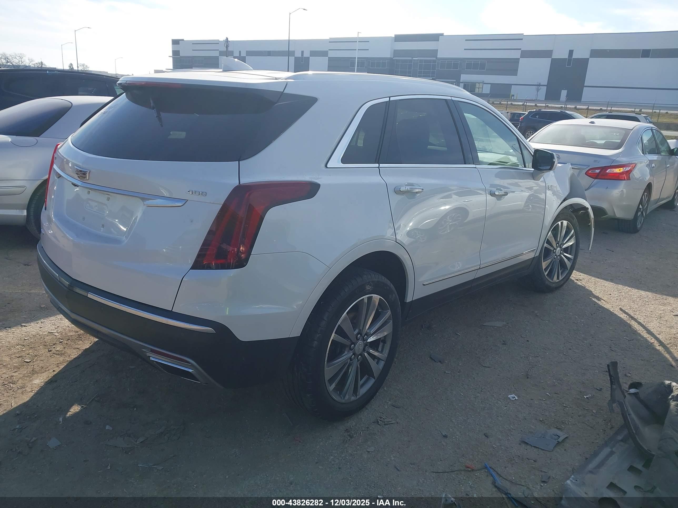 CADILLAC XT5 image 4