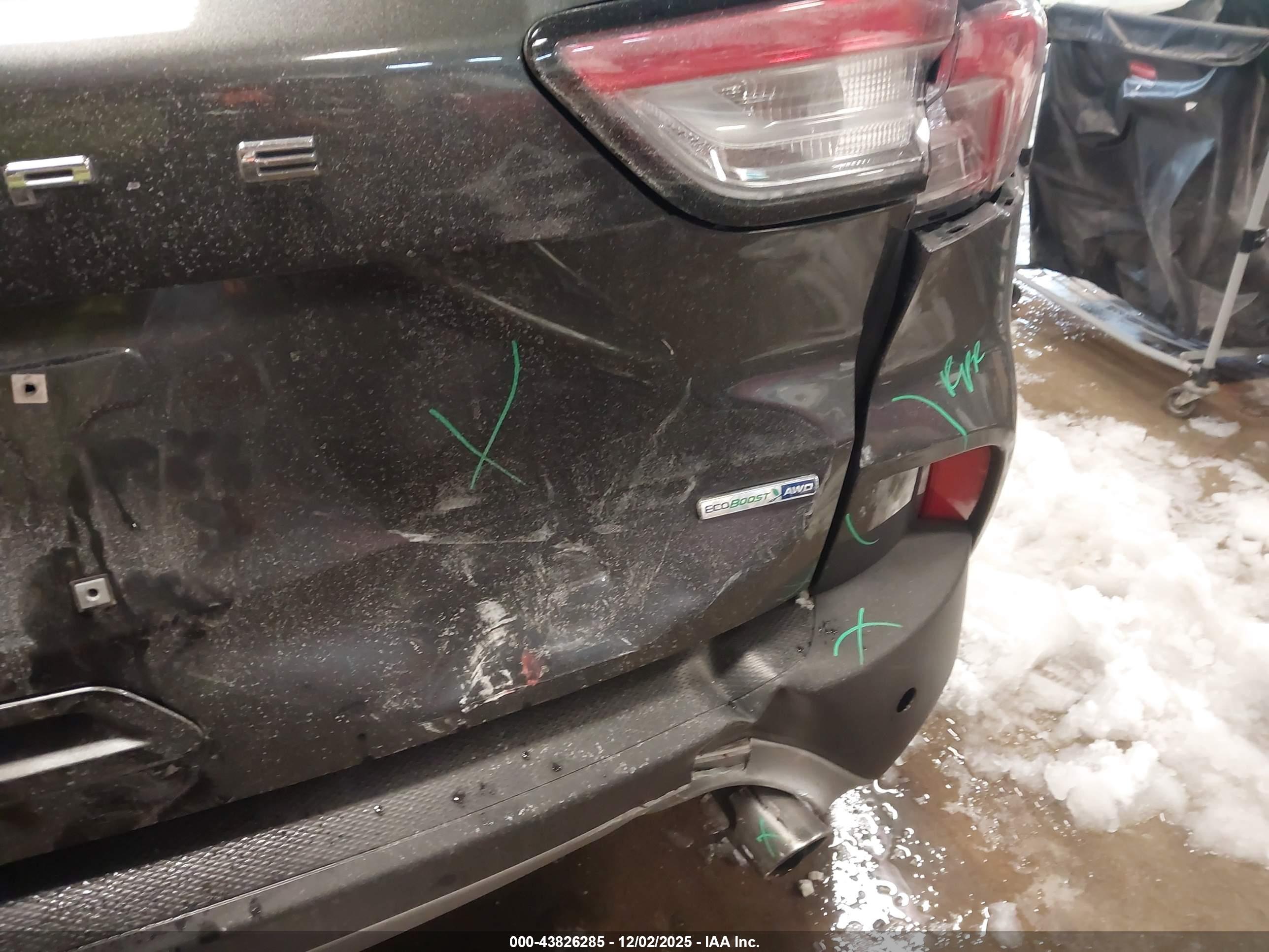 FORD ESCAPE image 6