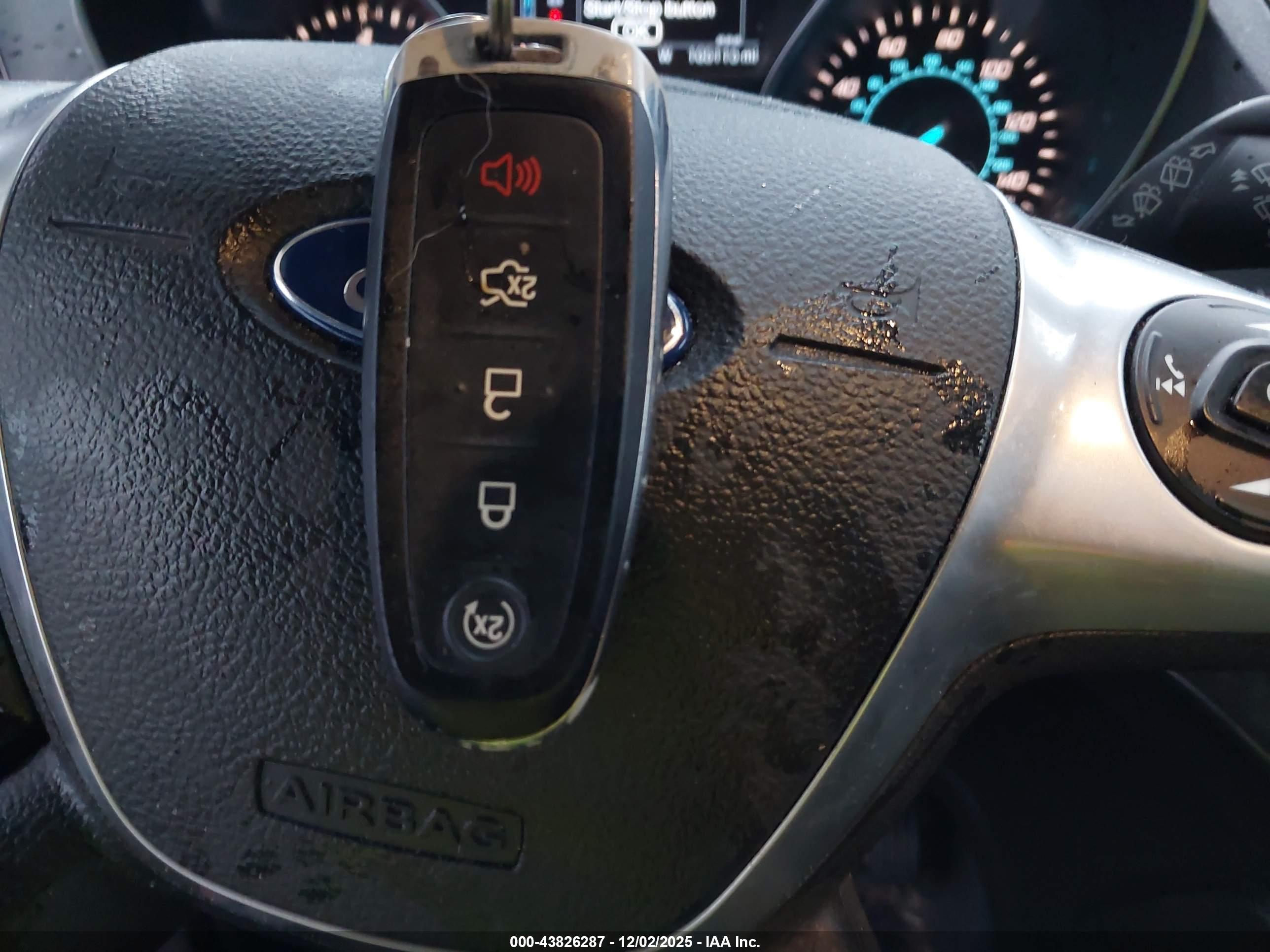 FORD ESCAPE image 11