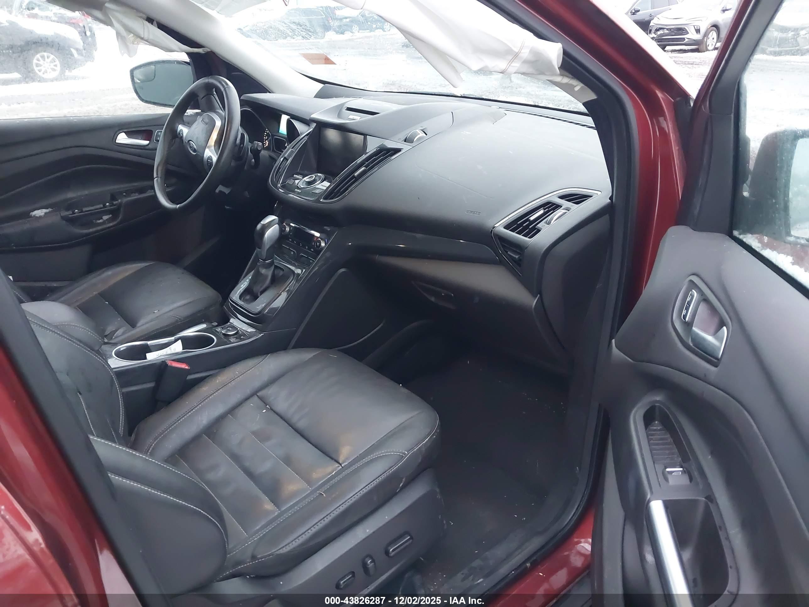 FORD ESCAPE image 5