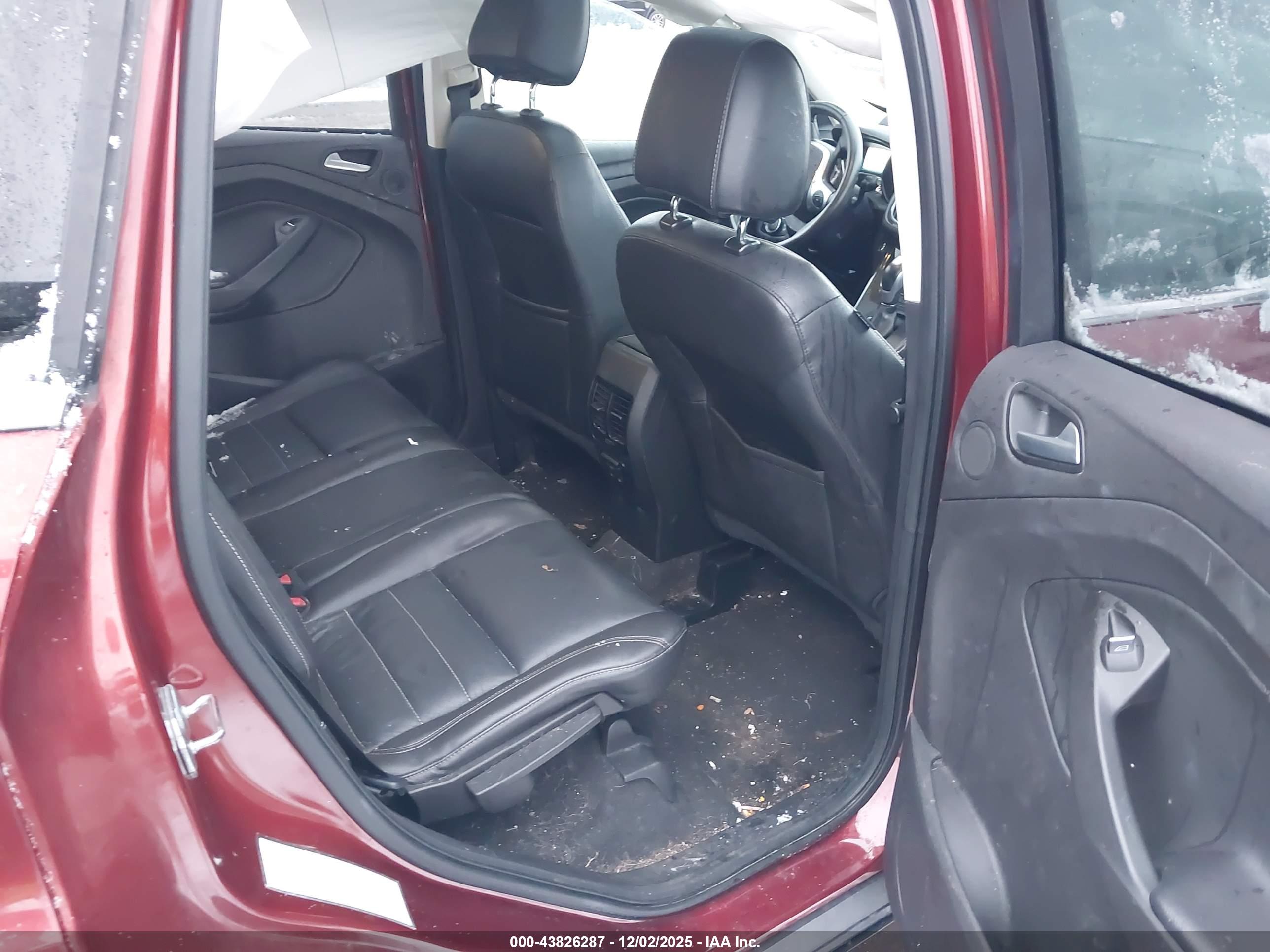 FORD ESCAPE image 8