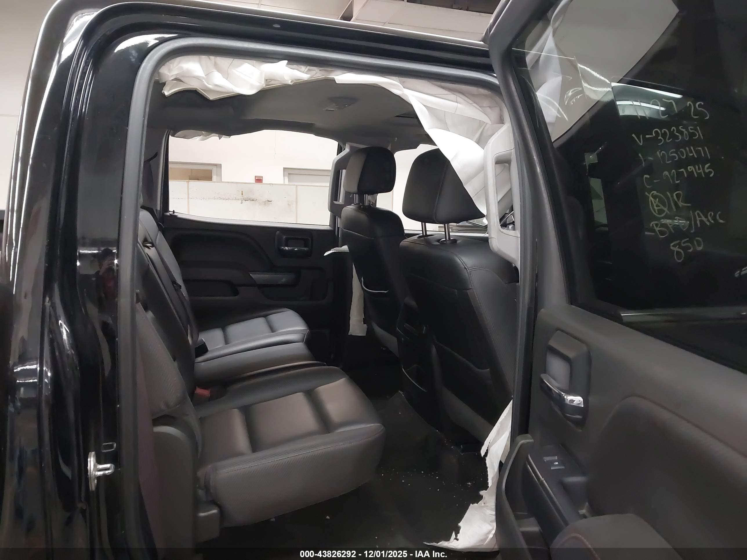 GMC SIERRA image 8