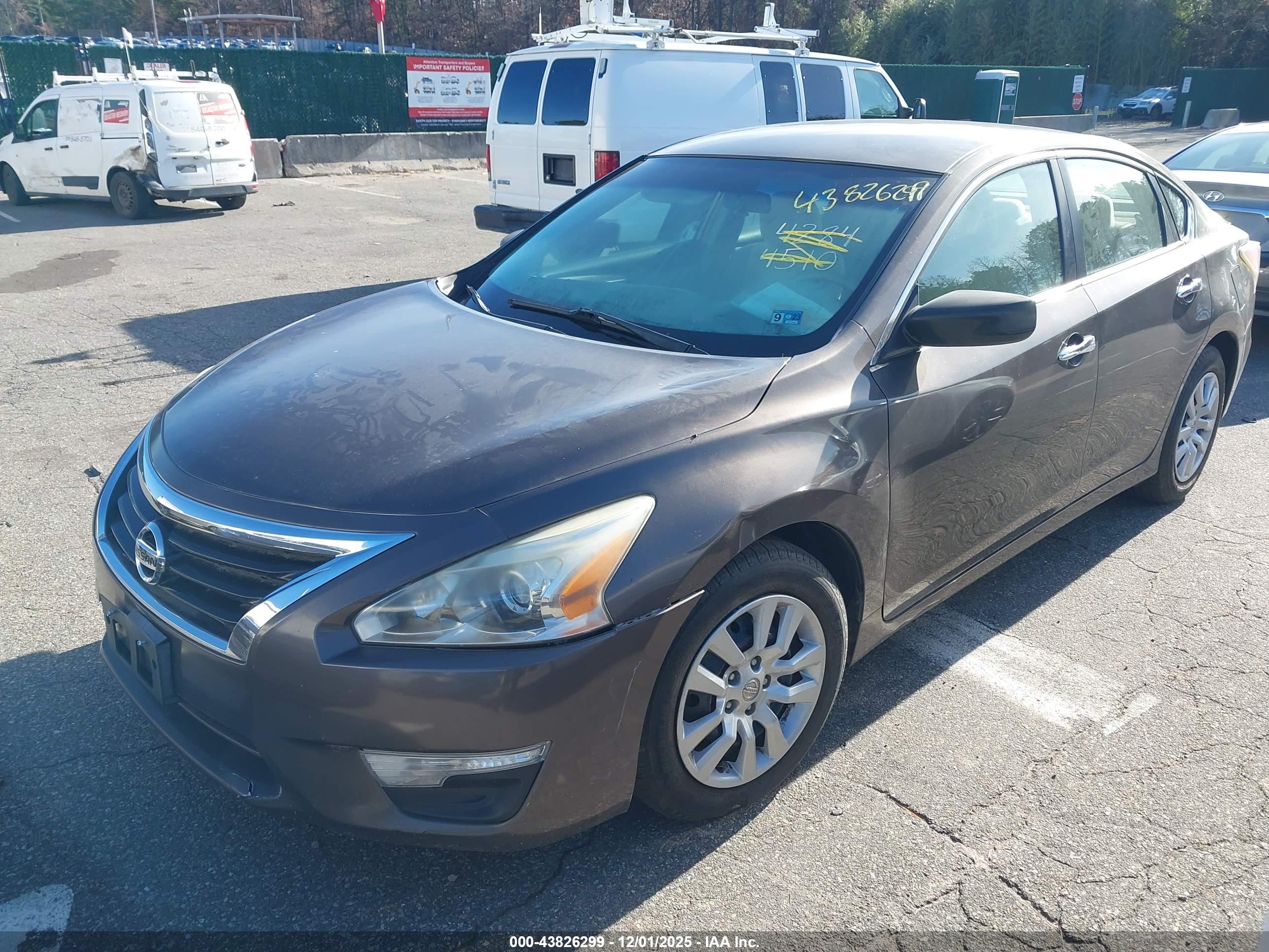 NISSAN ALTIMA image 2