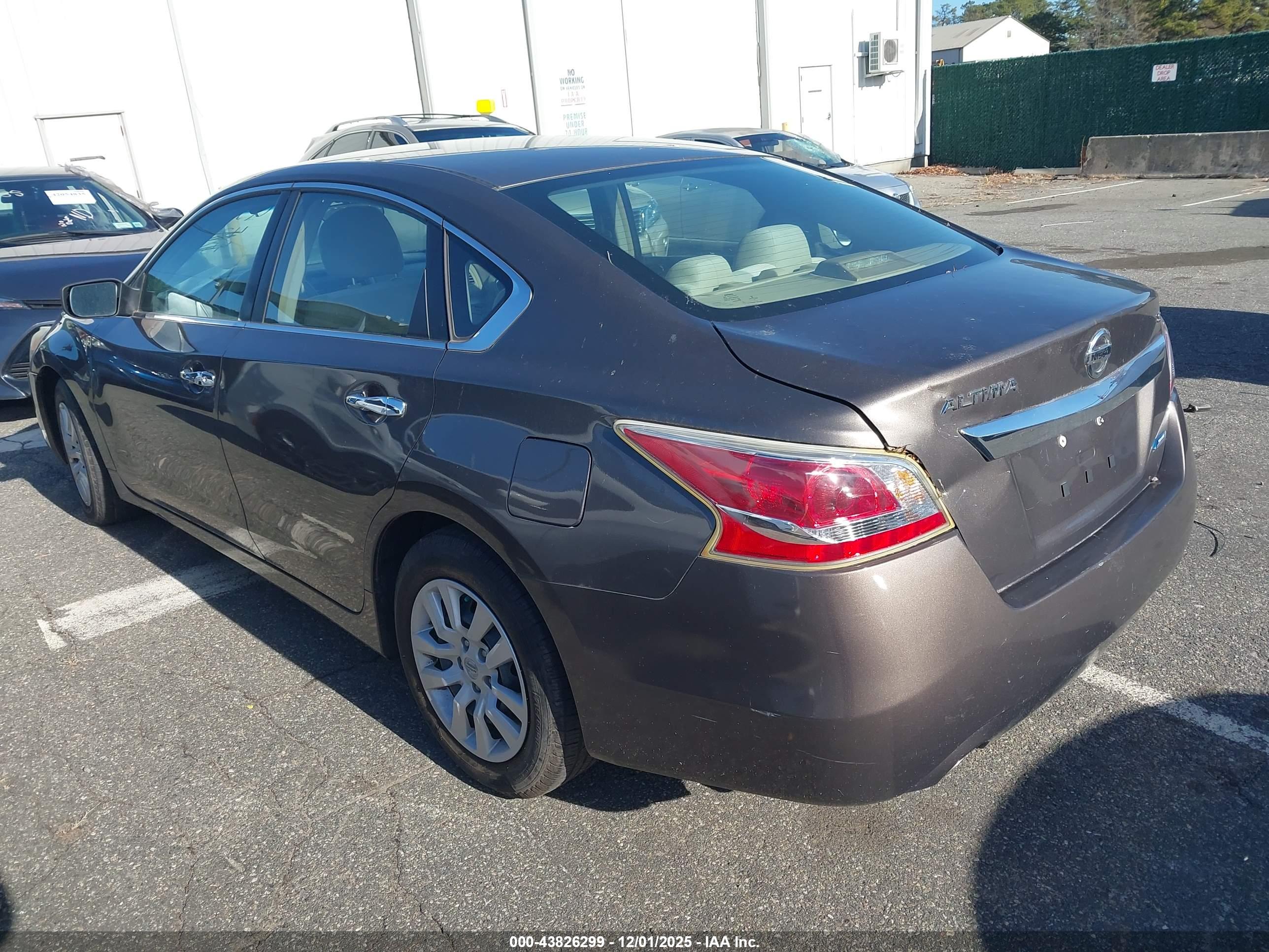 NISSAN ALTIMA image 3