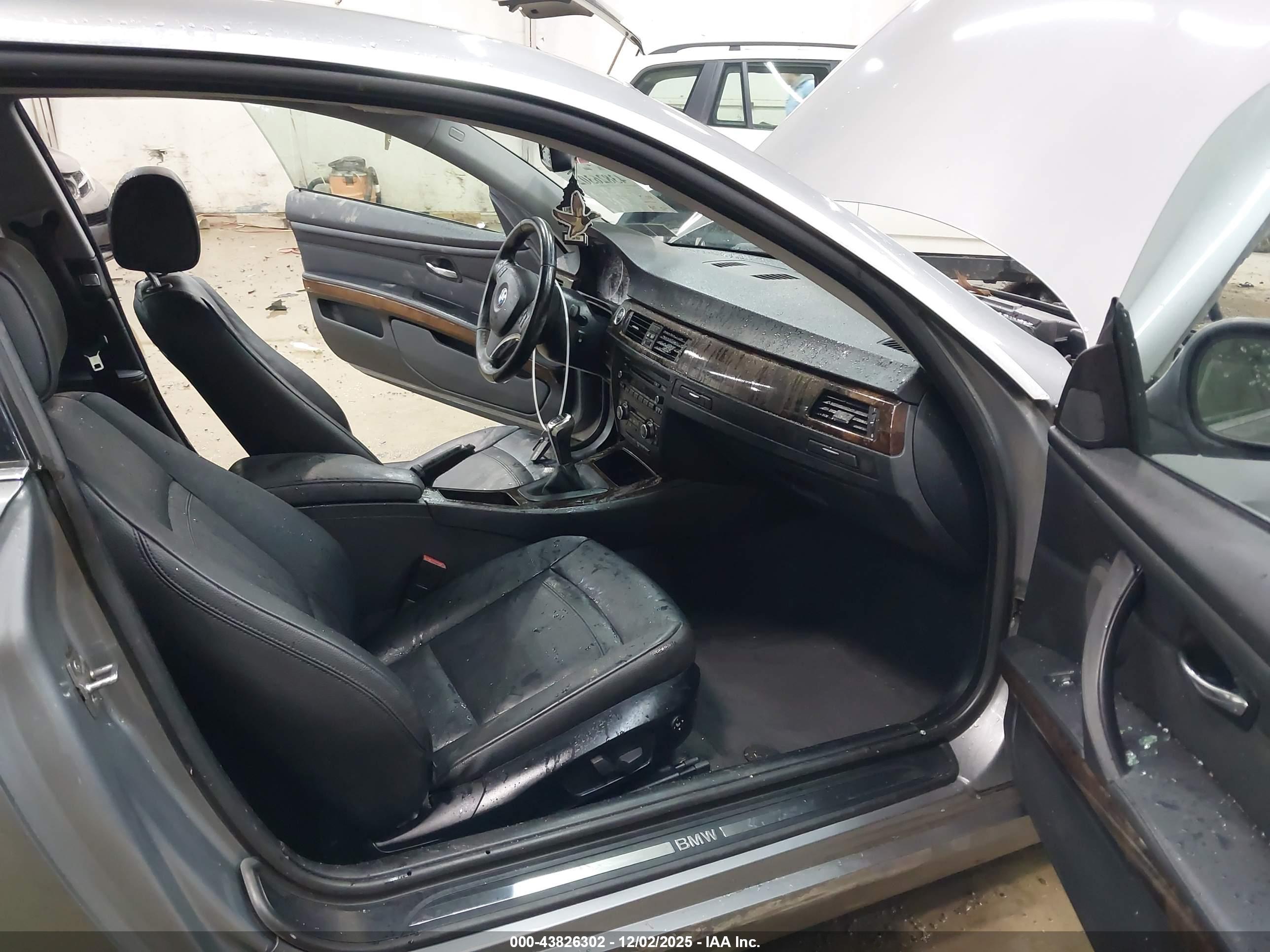 BMW 328I image 5