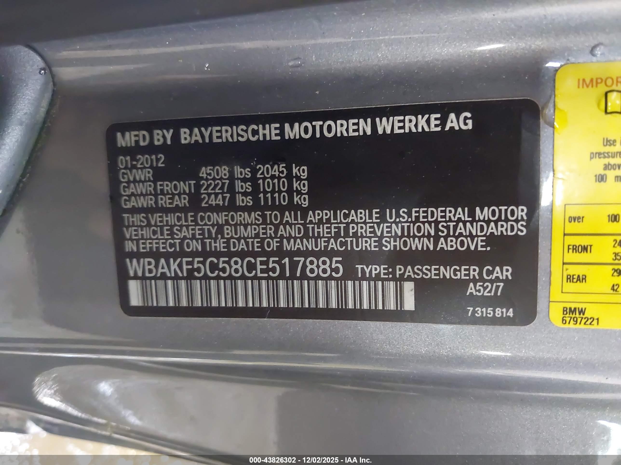 BMW 328I image 9