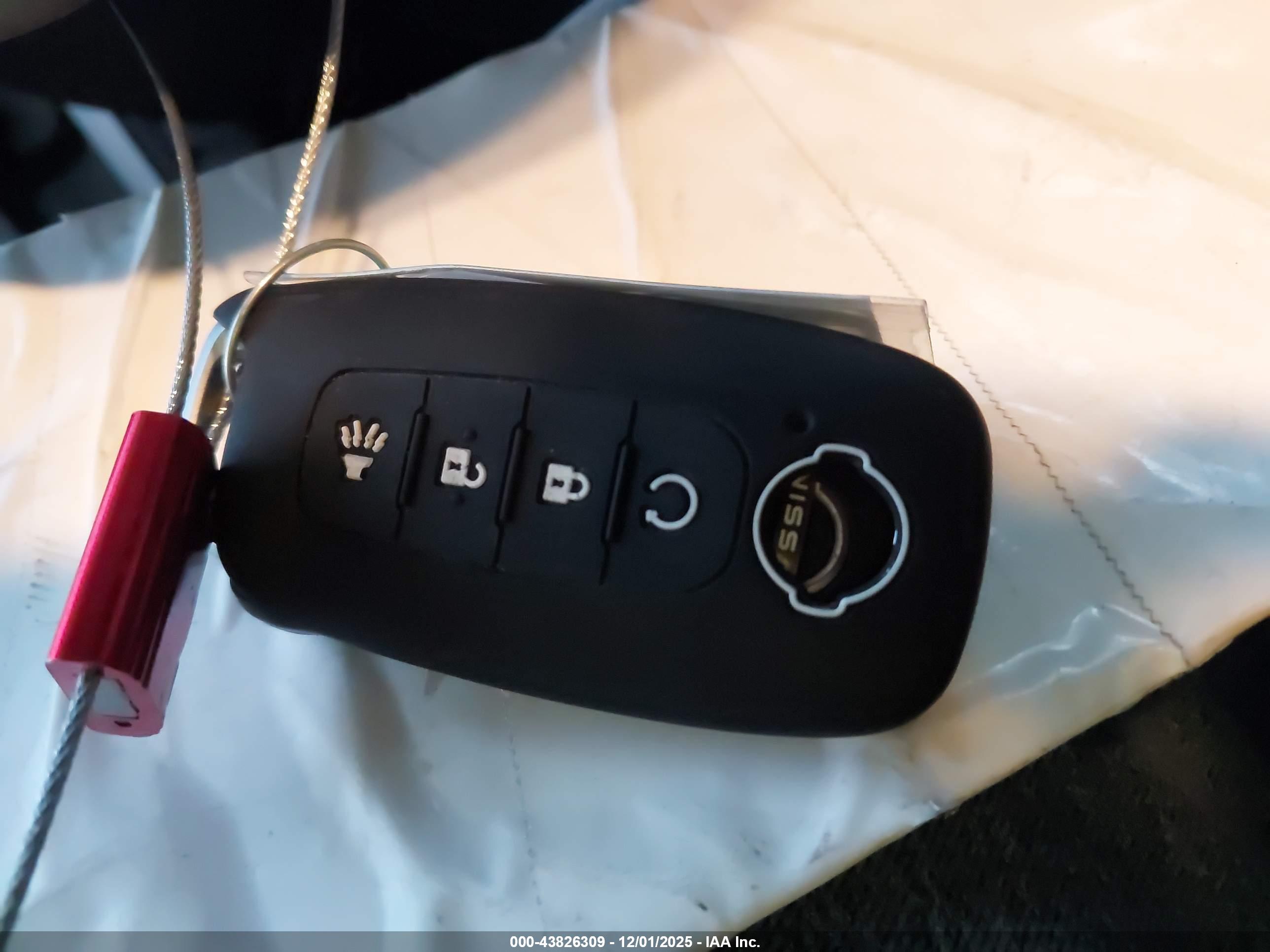 NISSAN ROGUE image 11