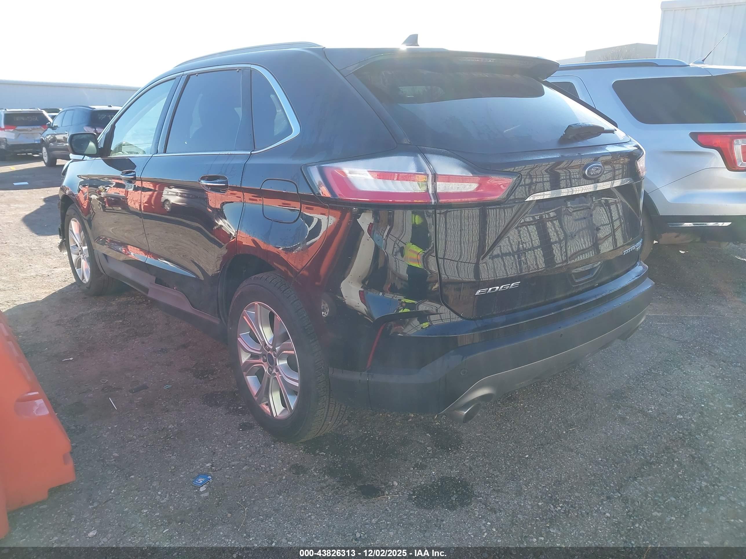 FORD EDGE image 3