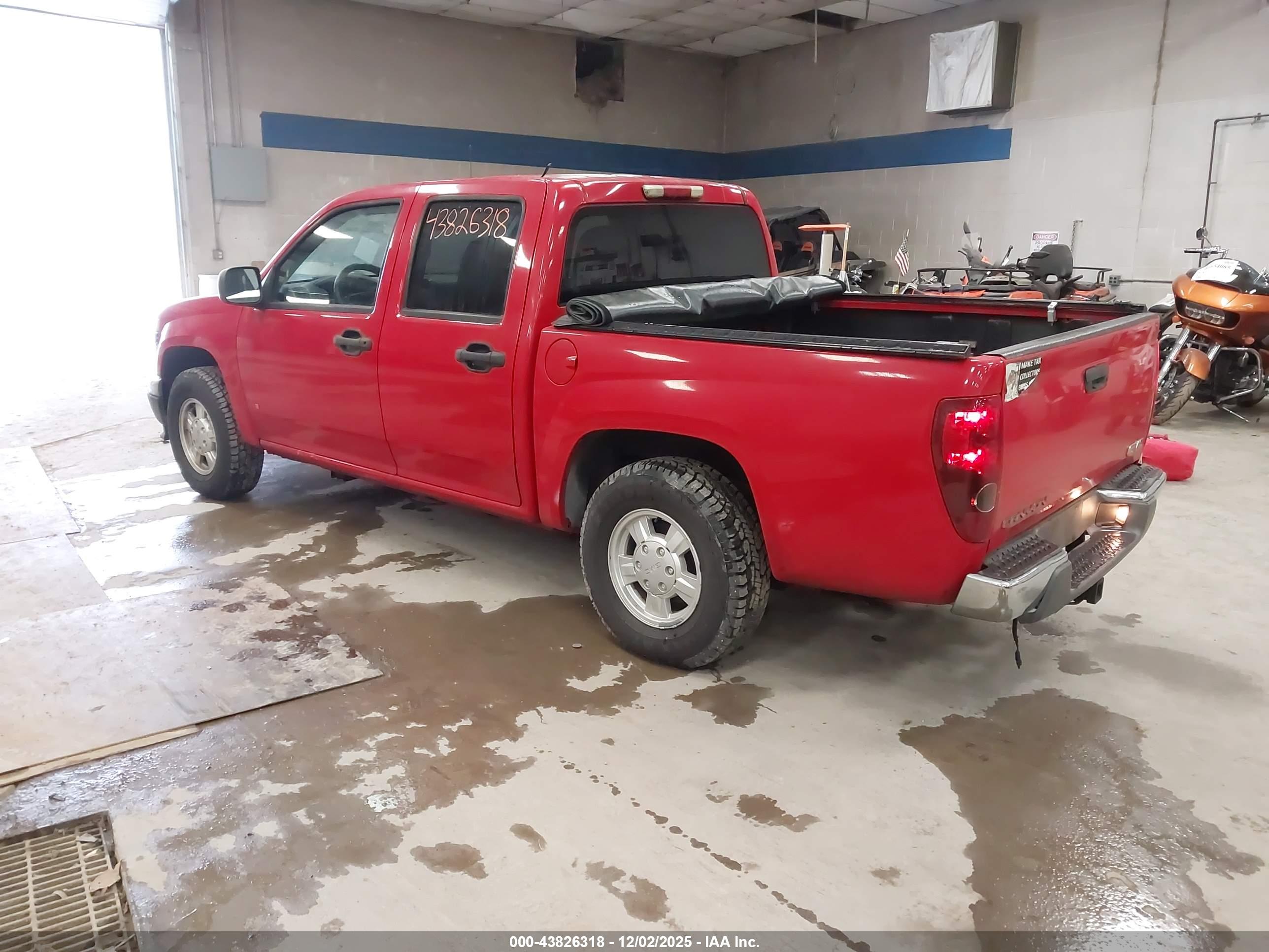 GMC CANYON image 3