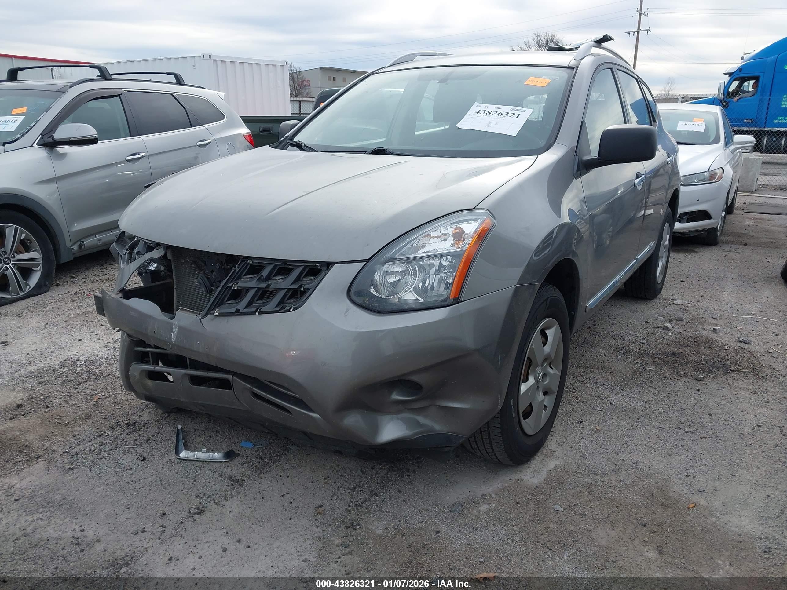 NISSAN ROGUE image 2
