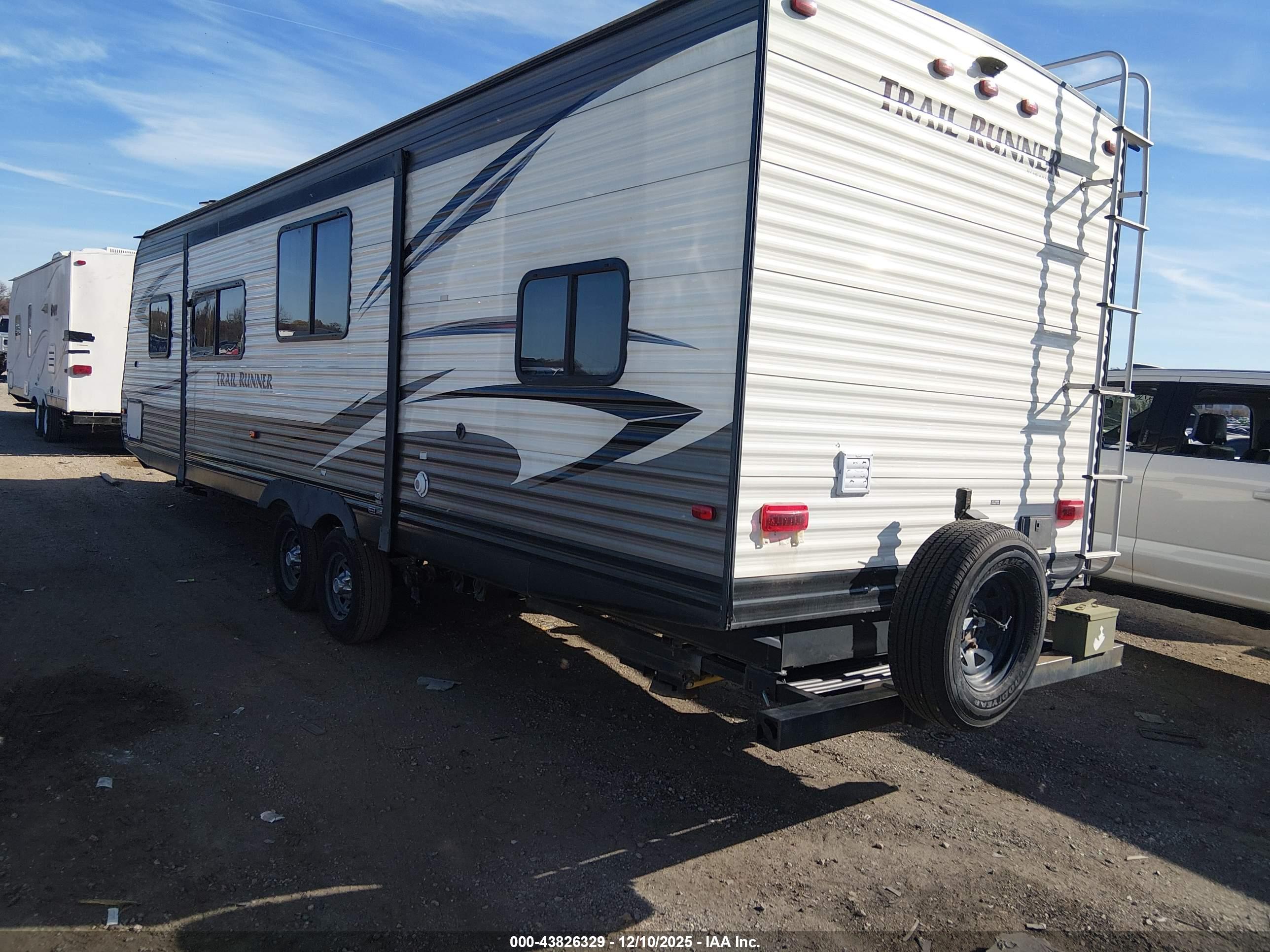 HEARTLAND RV image 3