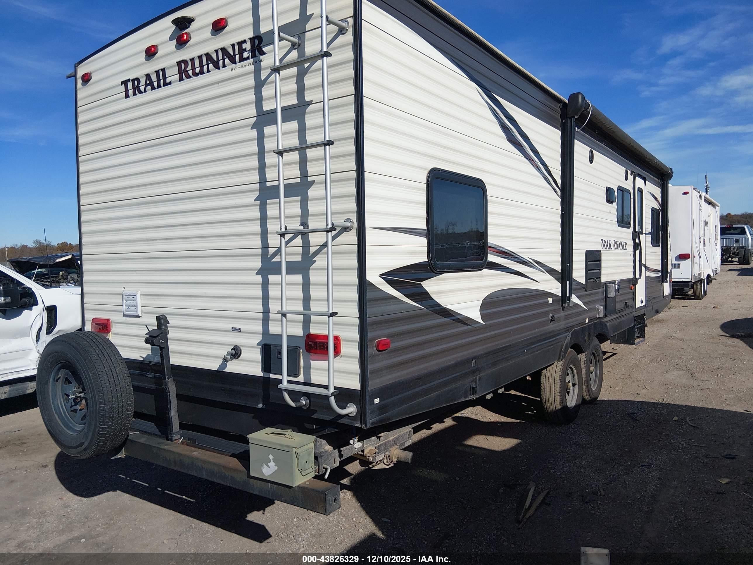 HEARTLAND RV image 4