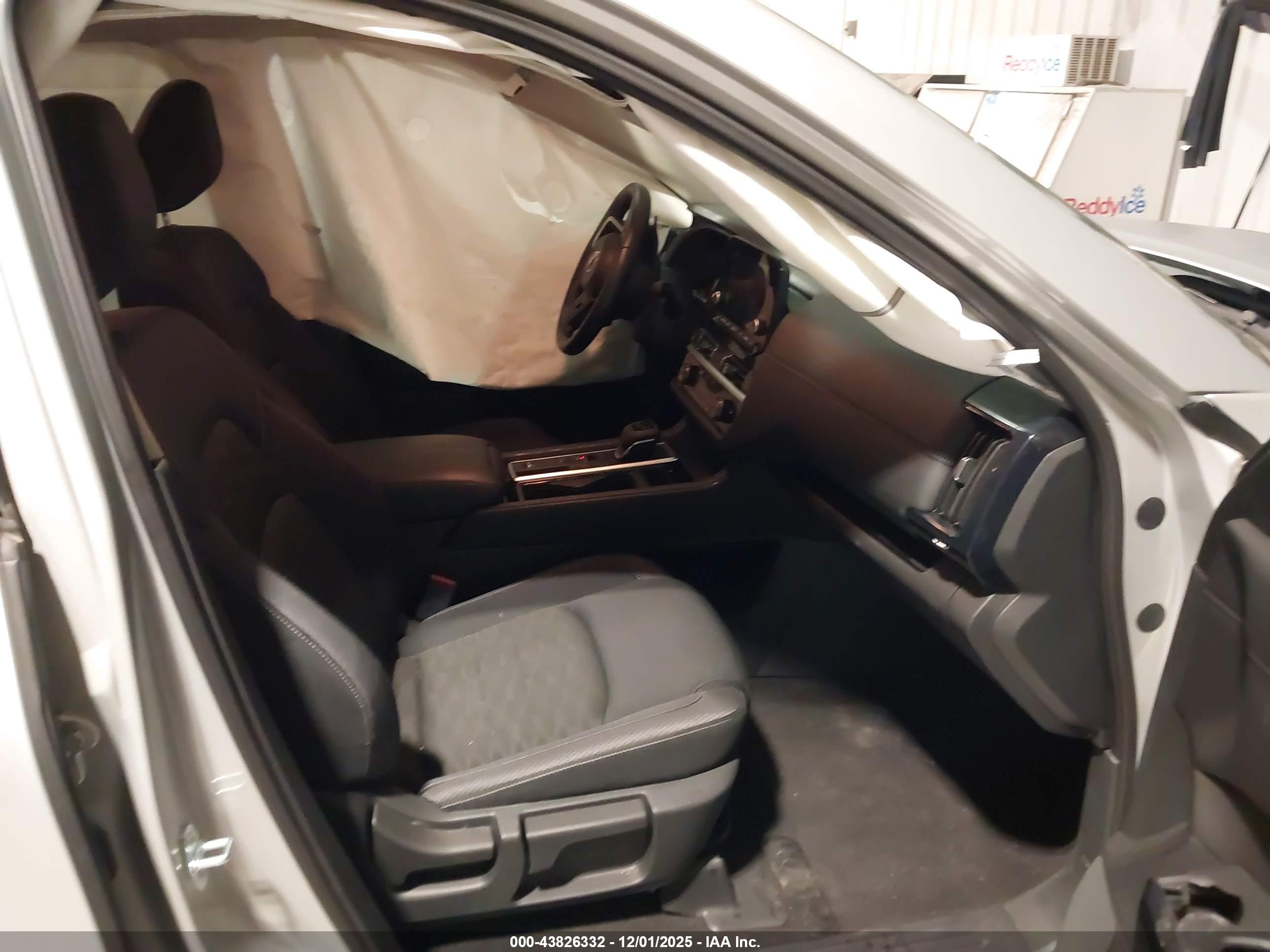 NISSAN PATHFINDER image 5