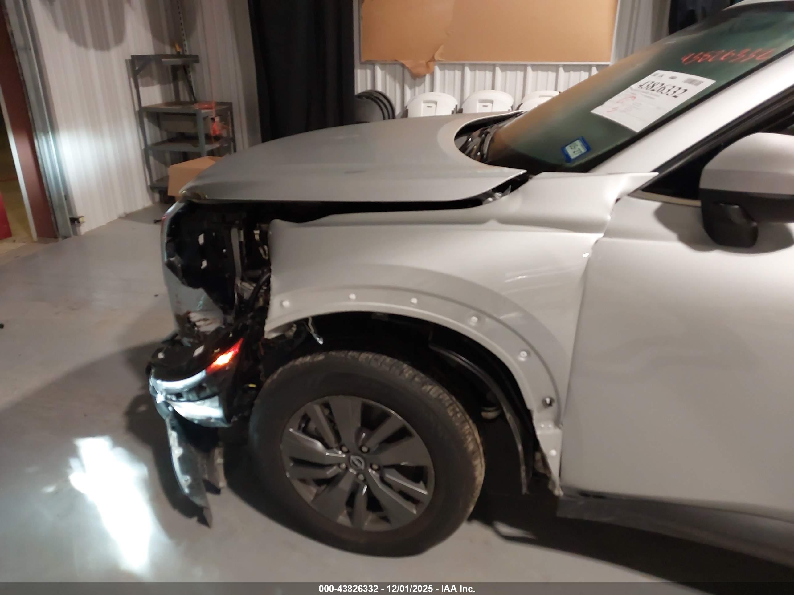 NISSAN PATHFINDER image 6