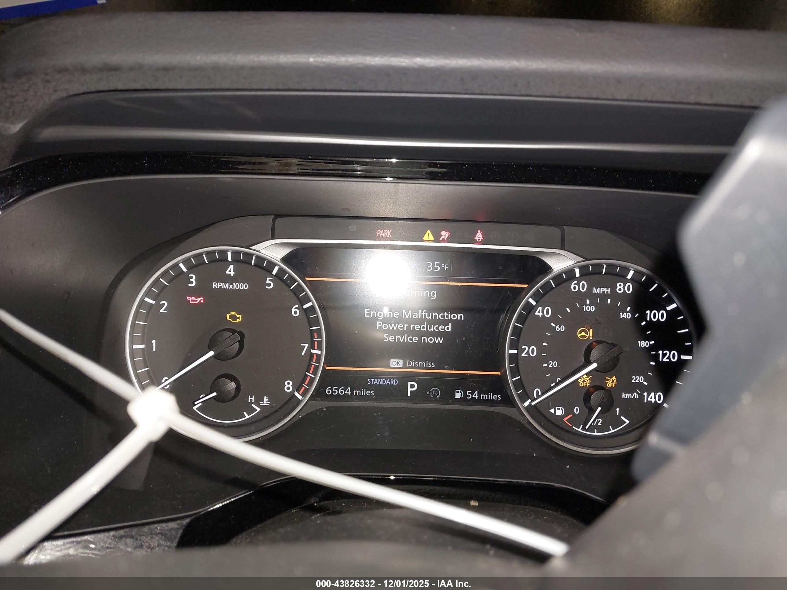 NISSAN PATHFINDER image 7