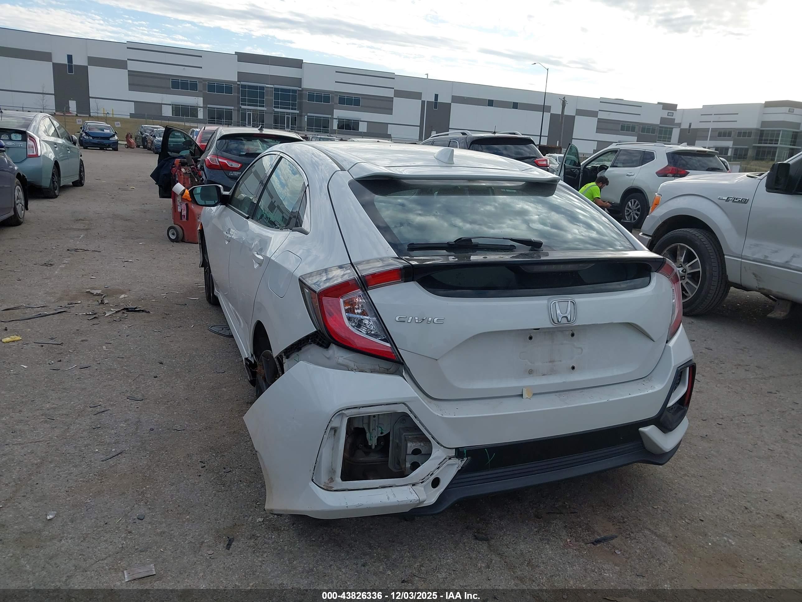 HONDA CIVIC image 3