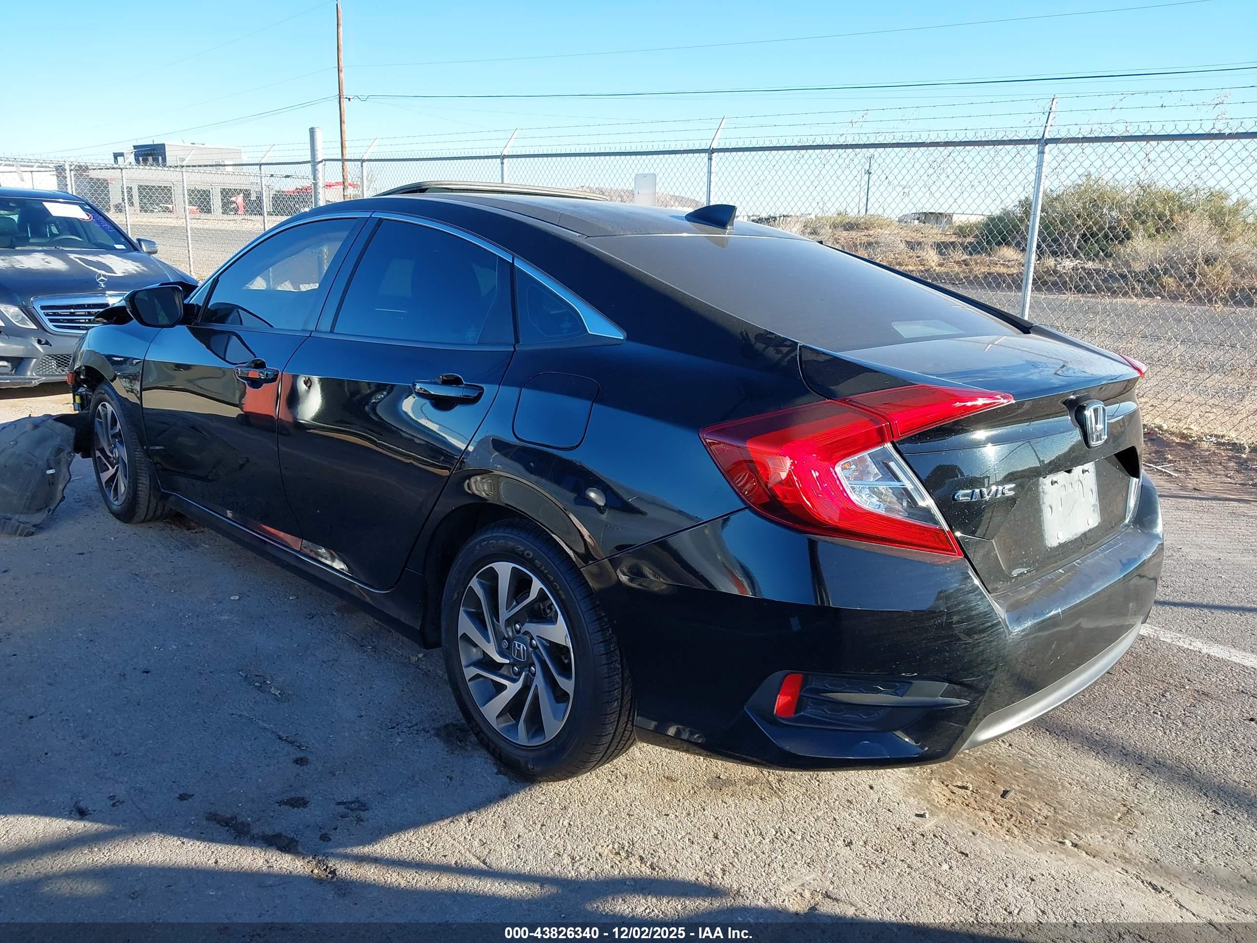 HONDA CIVIC image 3