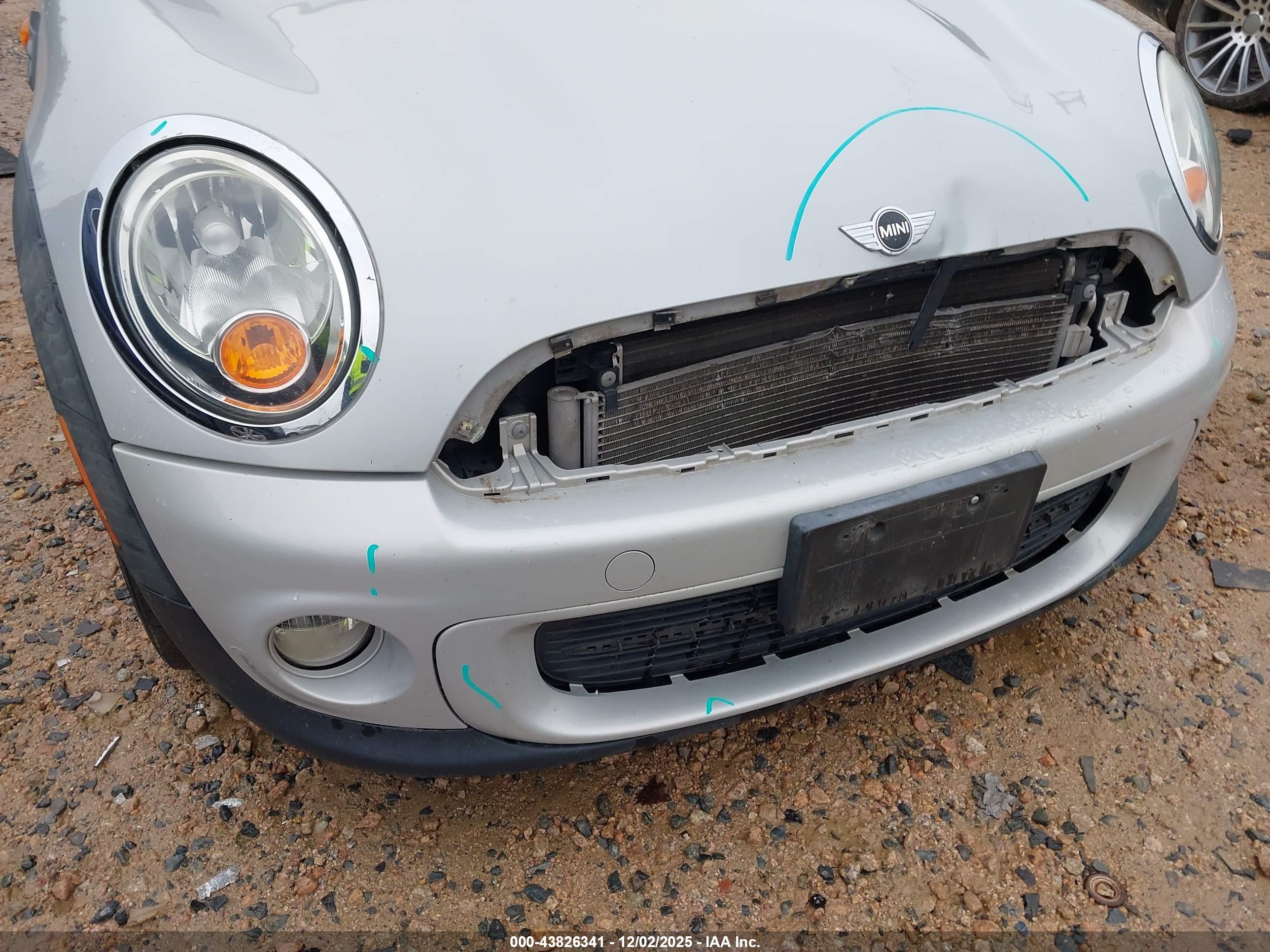 MINI COOPER image 6