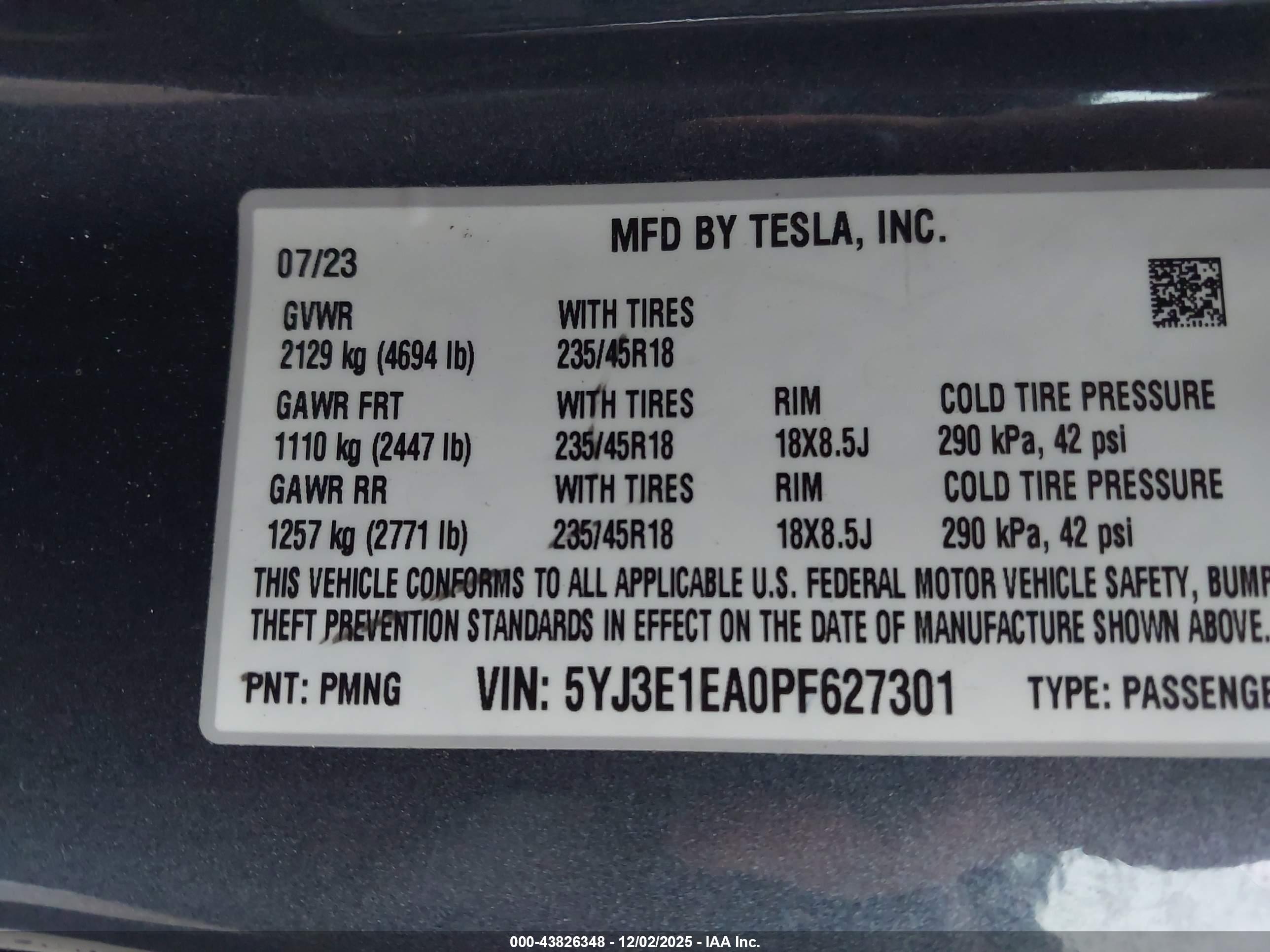 TESLA MODEL image 9