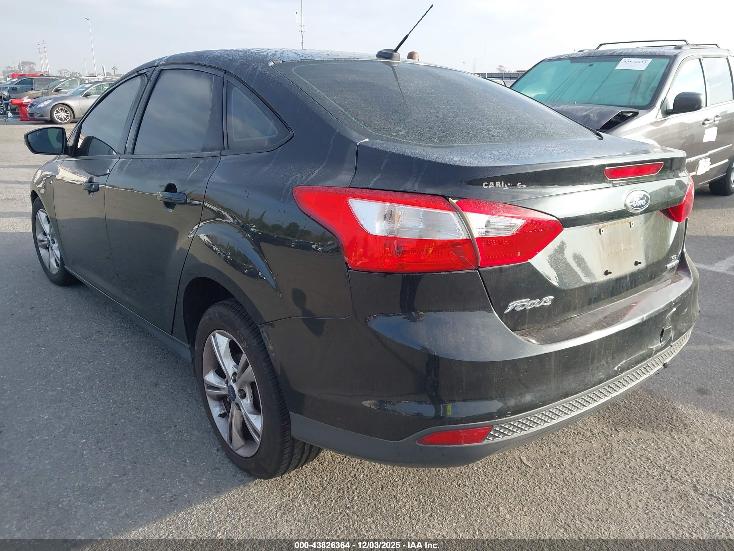 FORD FOCUS image 3