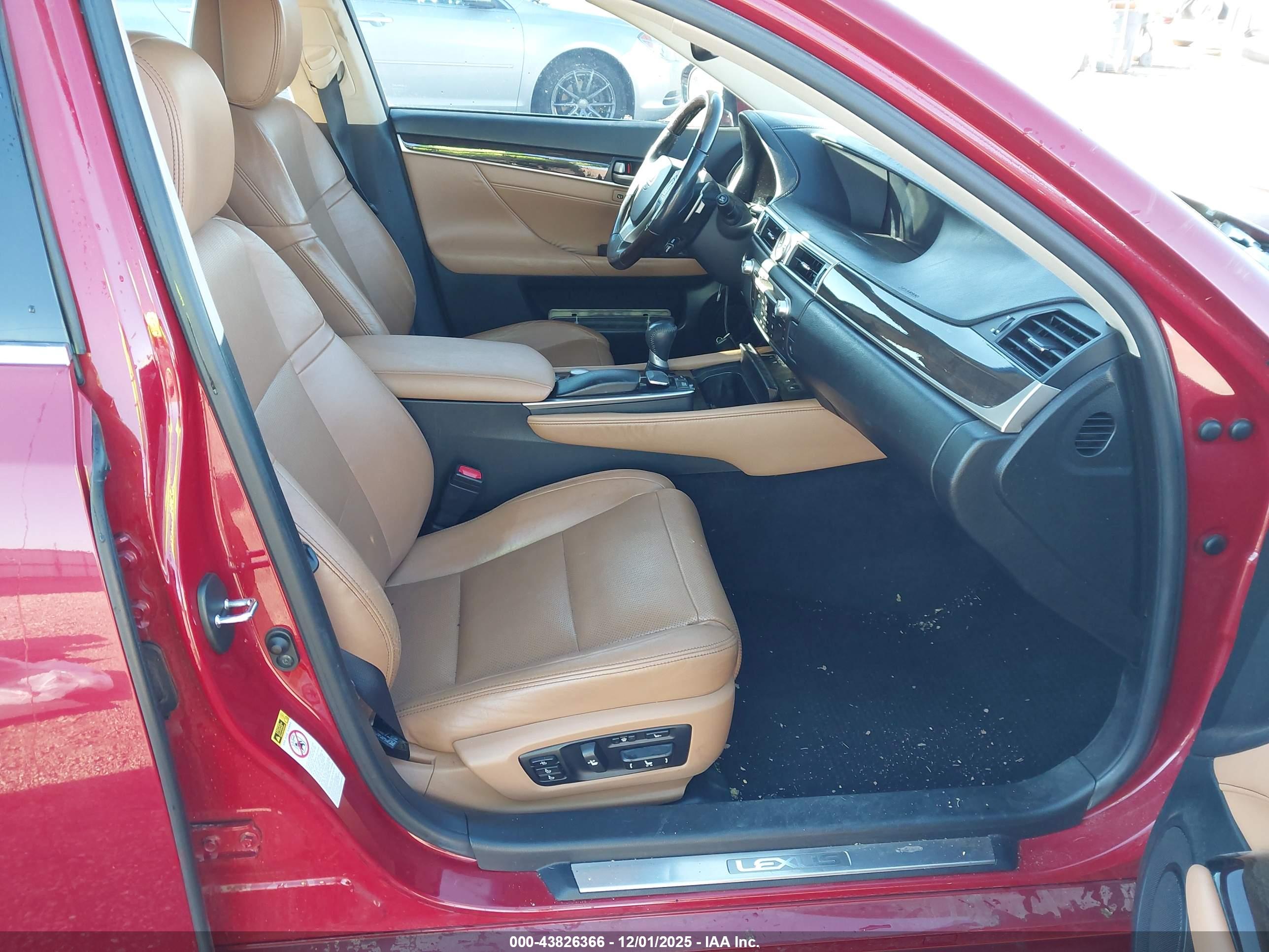 LEXUS GS image 5