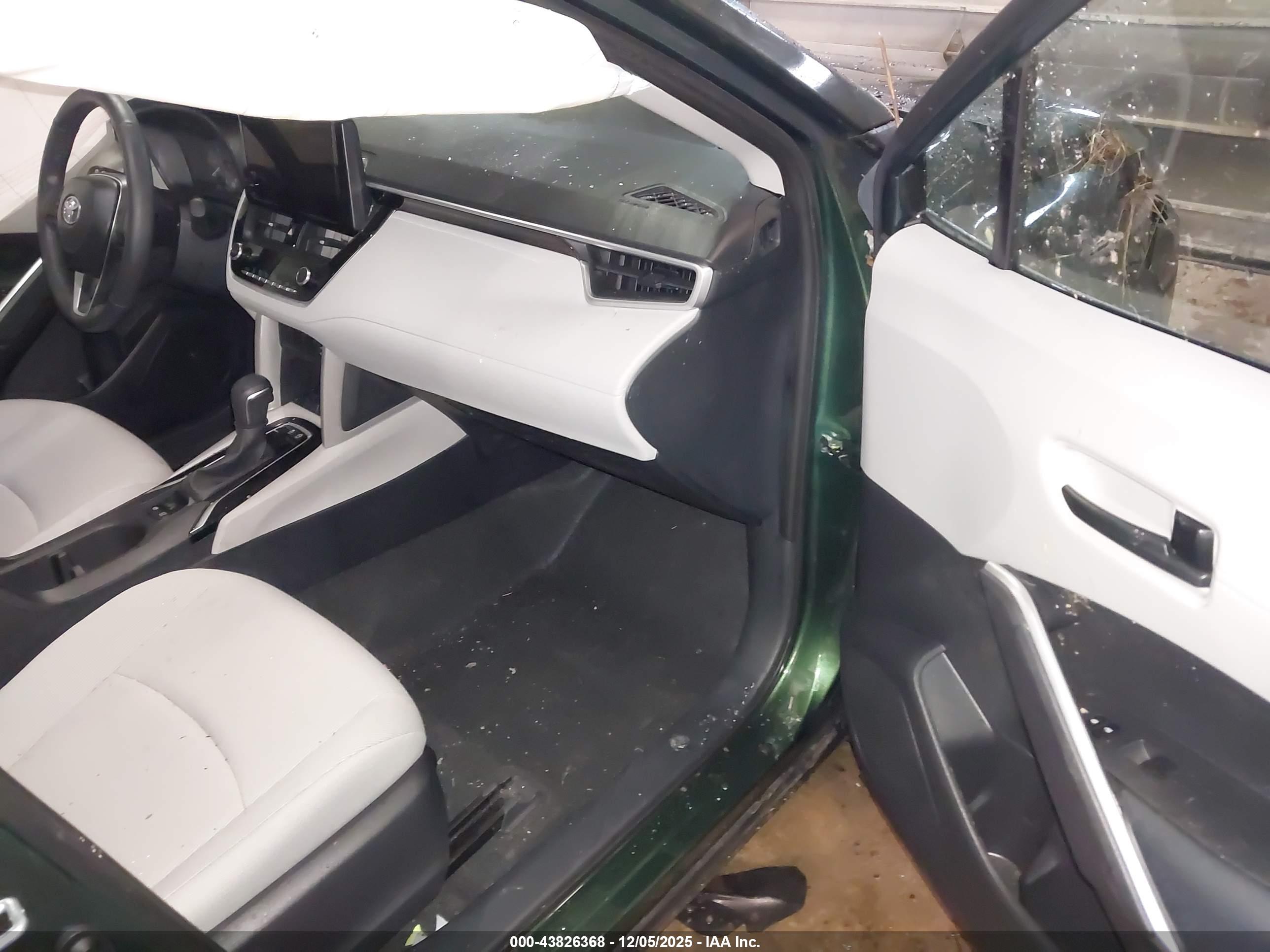 TOYOTA COROLLA image 5