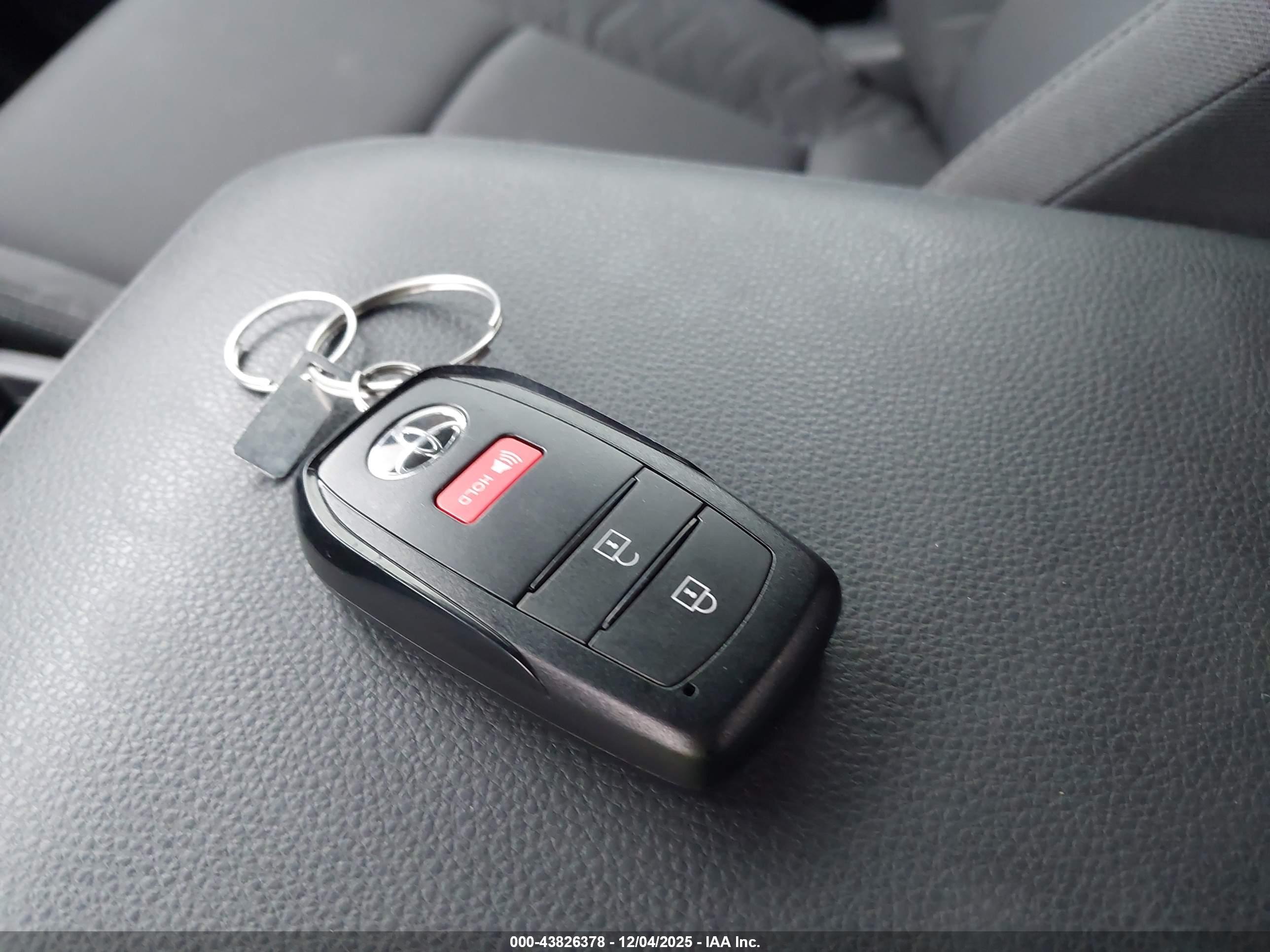 TOYOTA TACOMA image 11