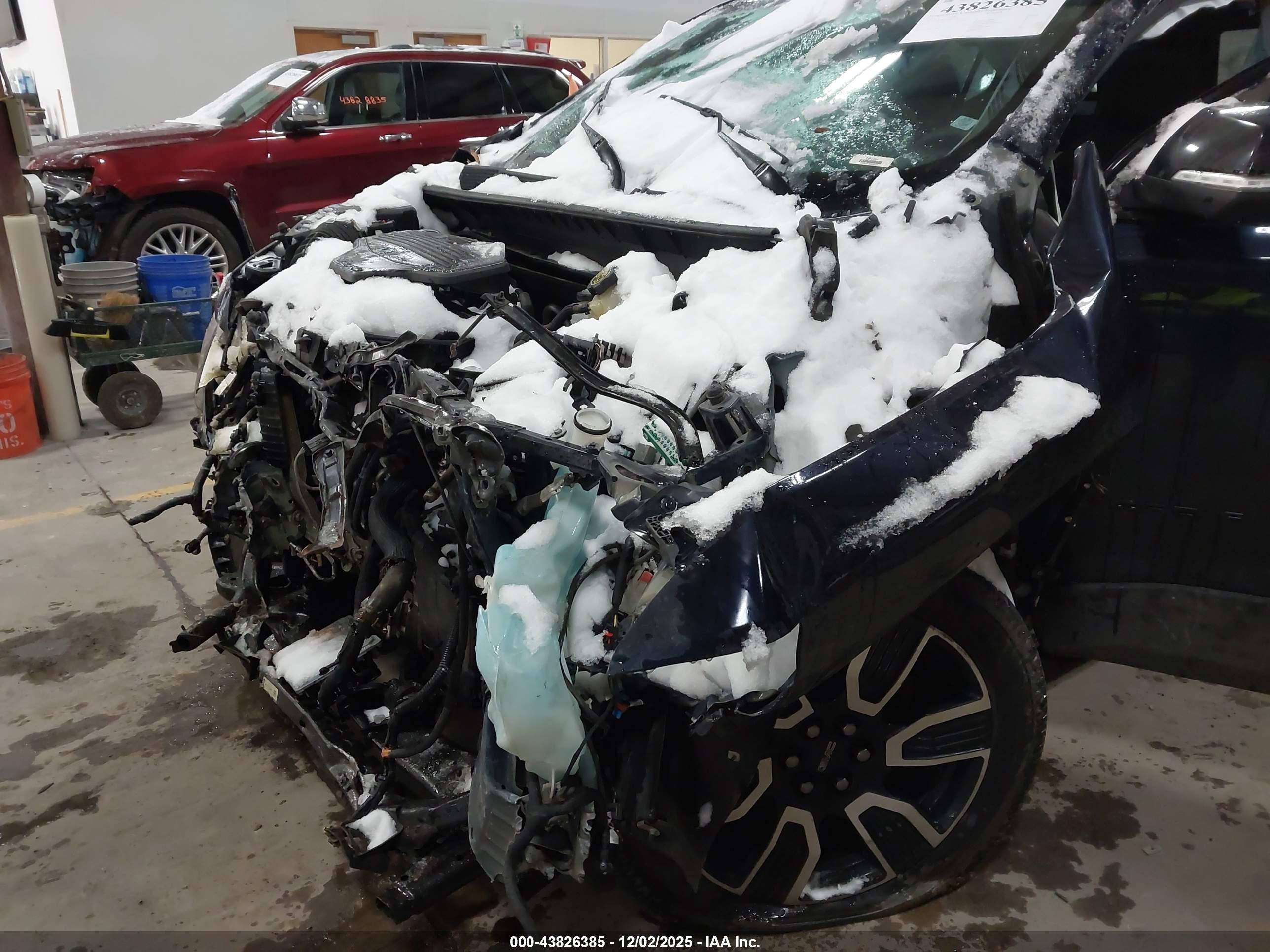 GMC ACADIA image 6