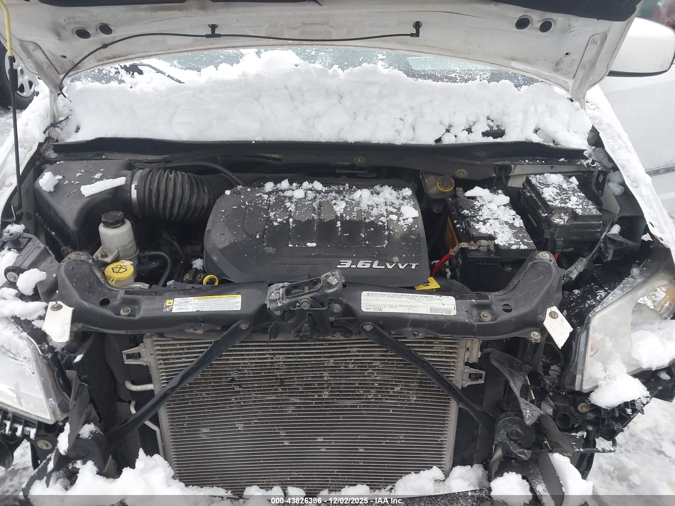 CHRYSLER TOWN image 10