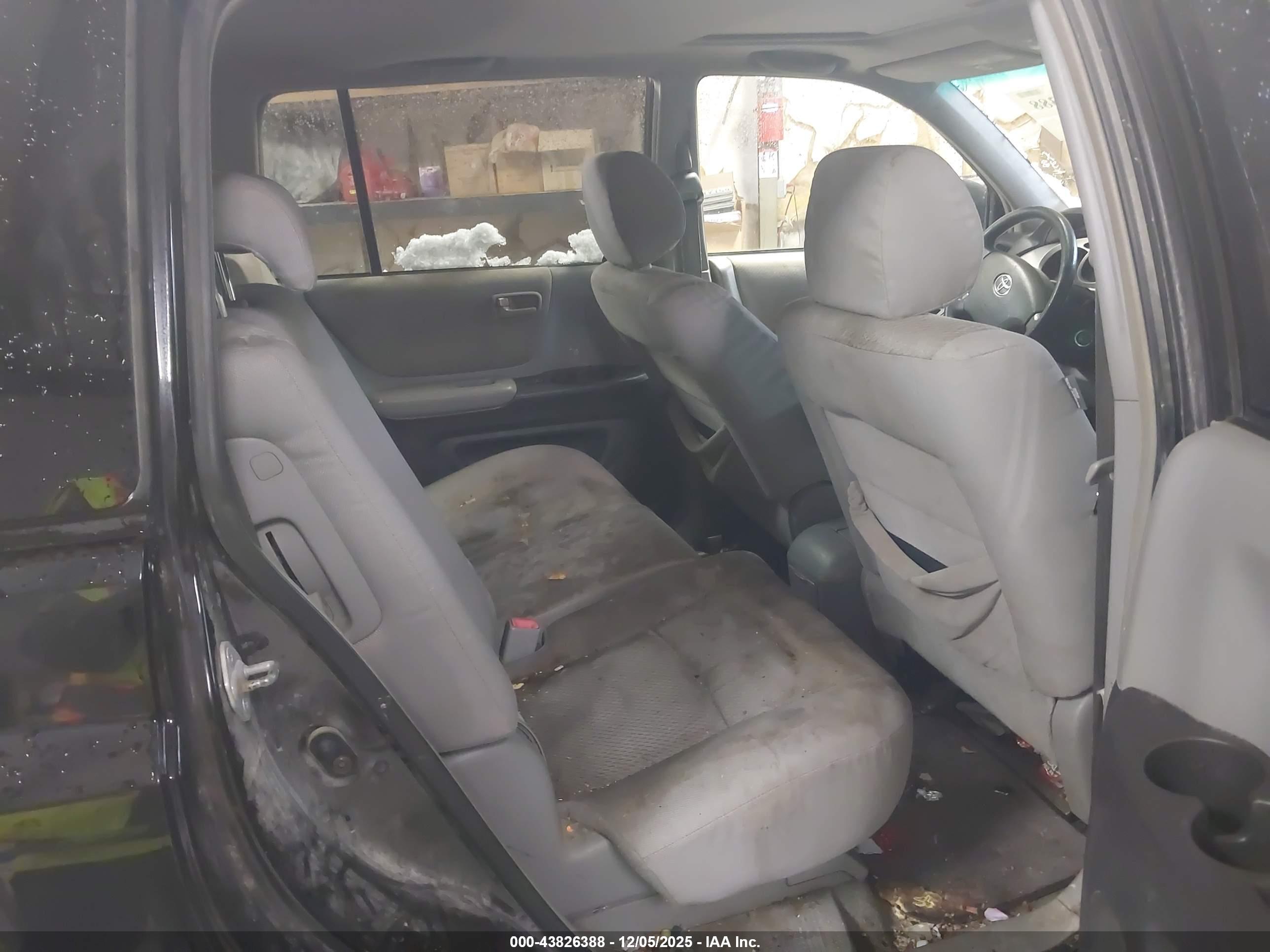 TOYOTA HIGHLANDER image 8