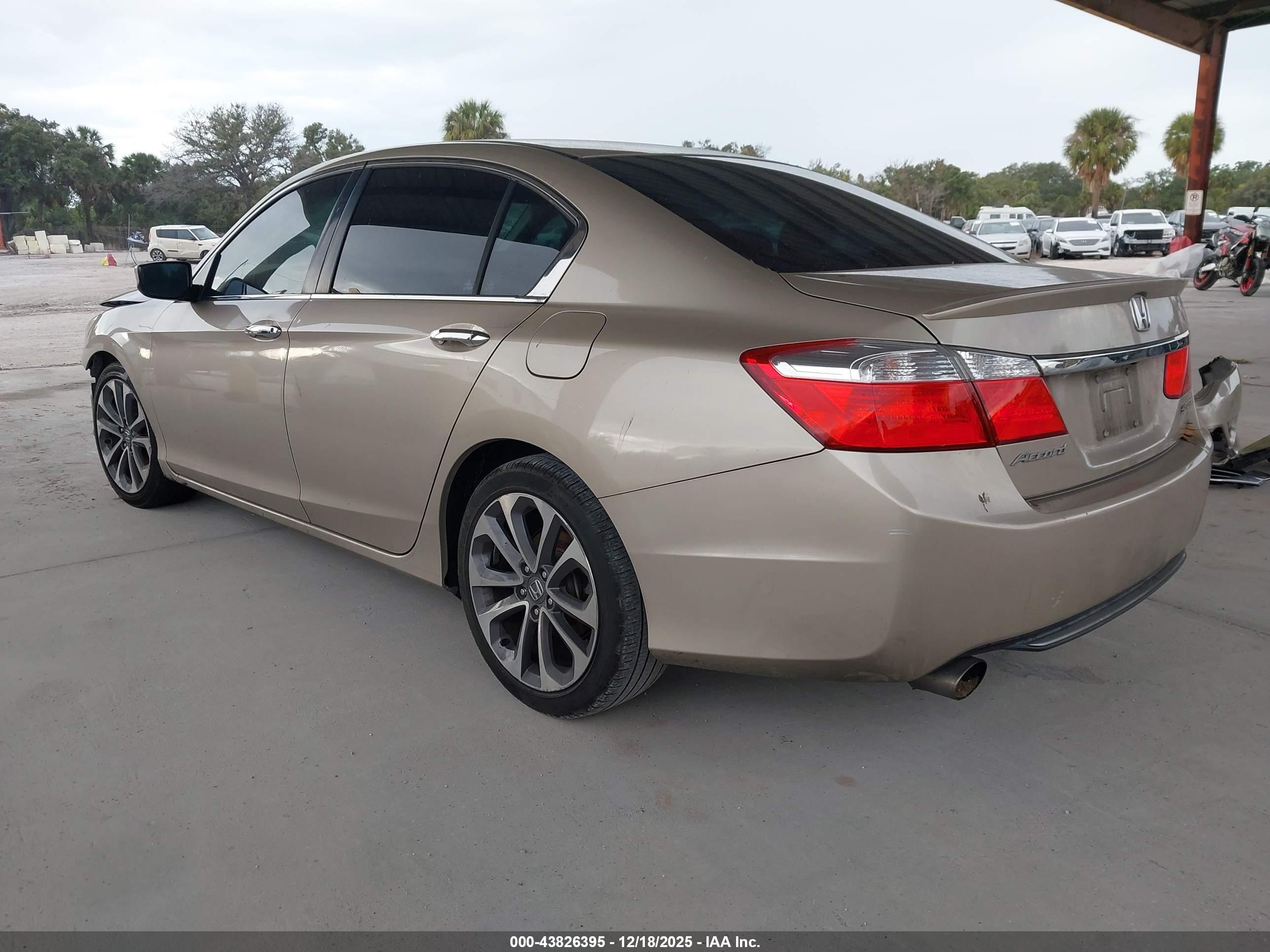 HONDA ACCORD image 3