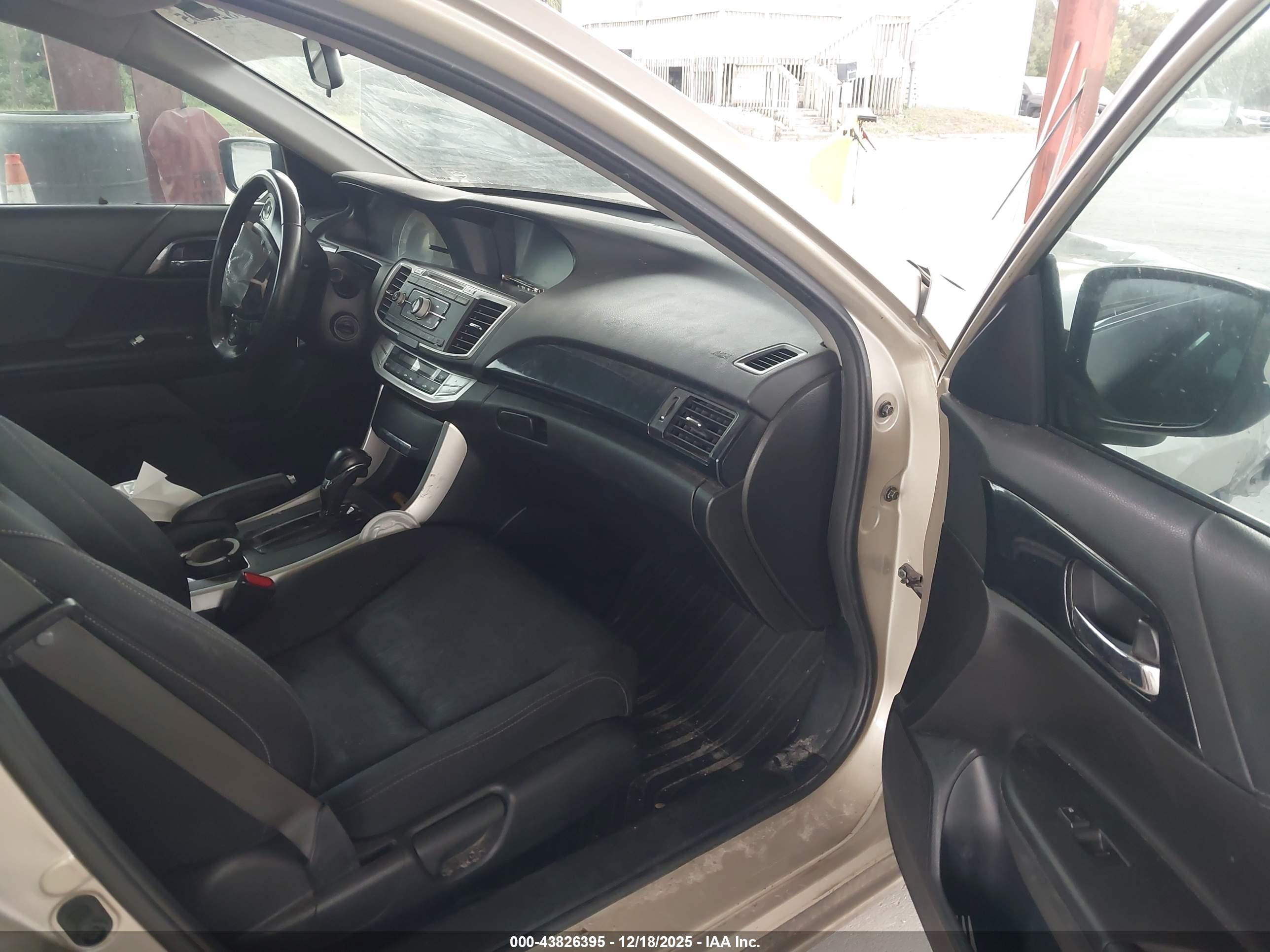HONDA ACCORD image 5