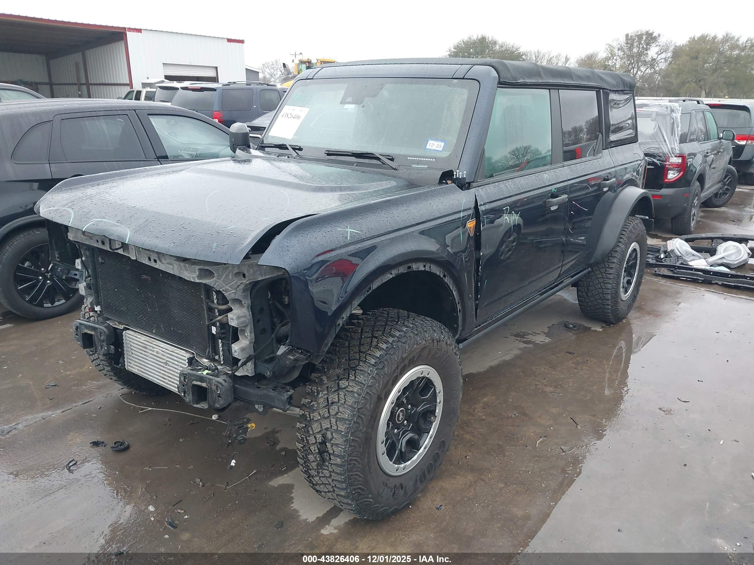 FORD BRONCO image 2