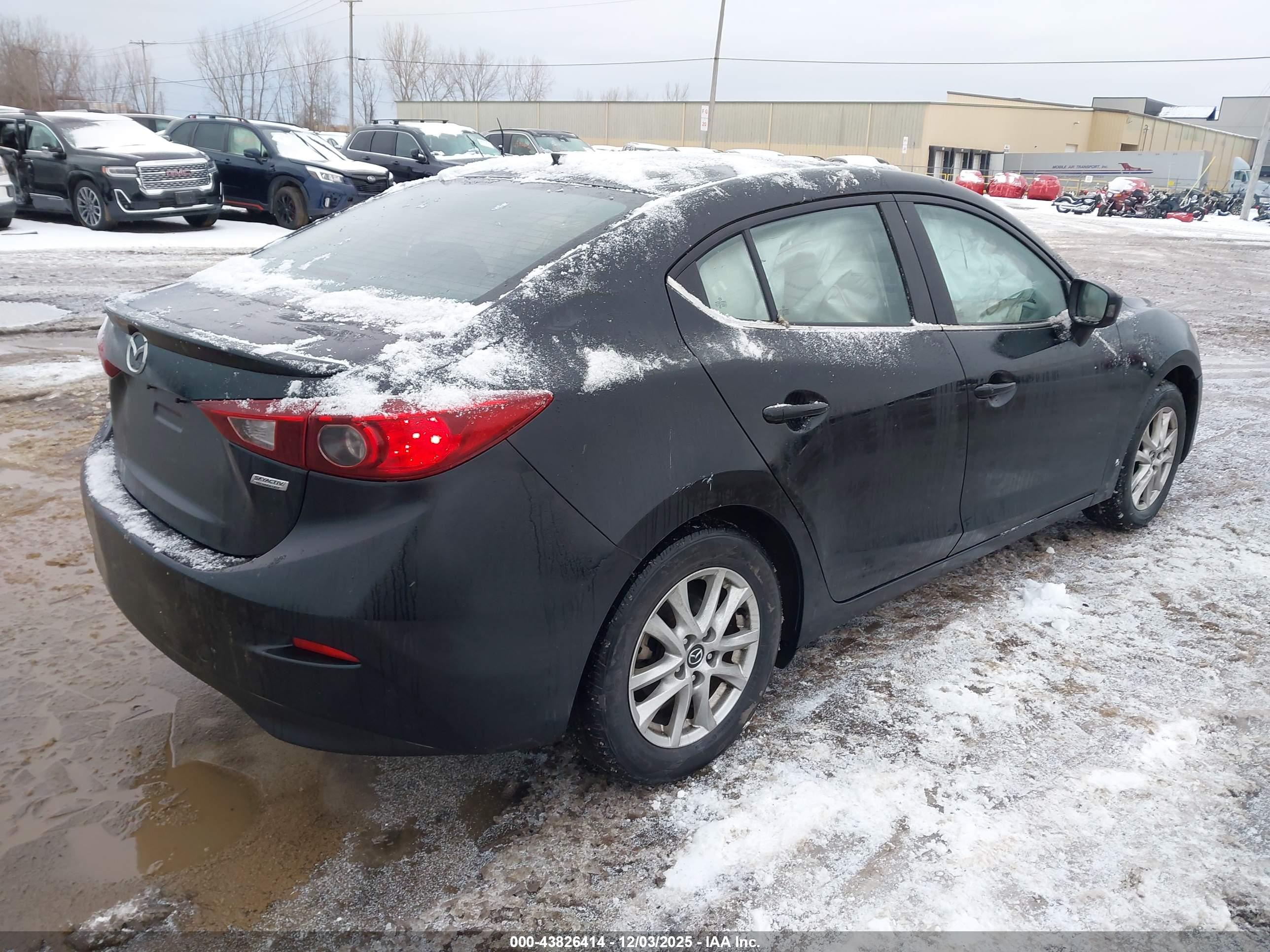 MAZDA MAZDA3 image 4